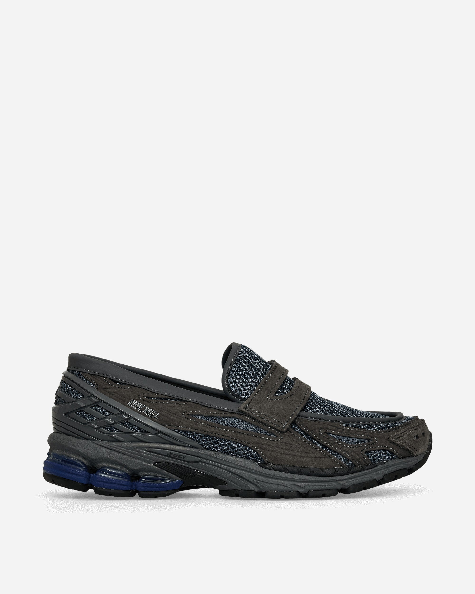1906L Sneakers Magnet – Slam Jam®