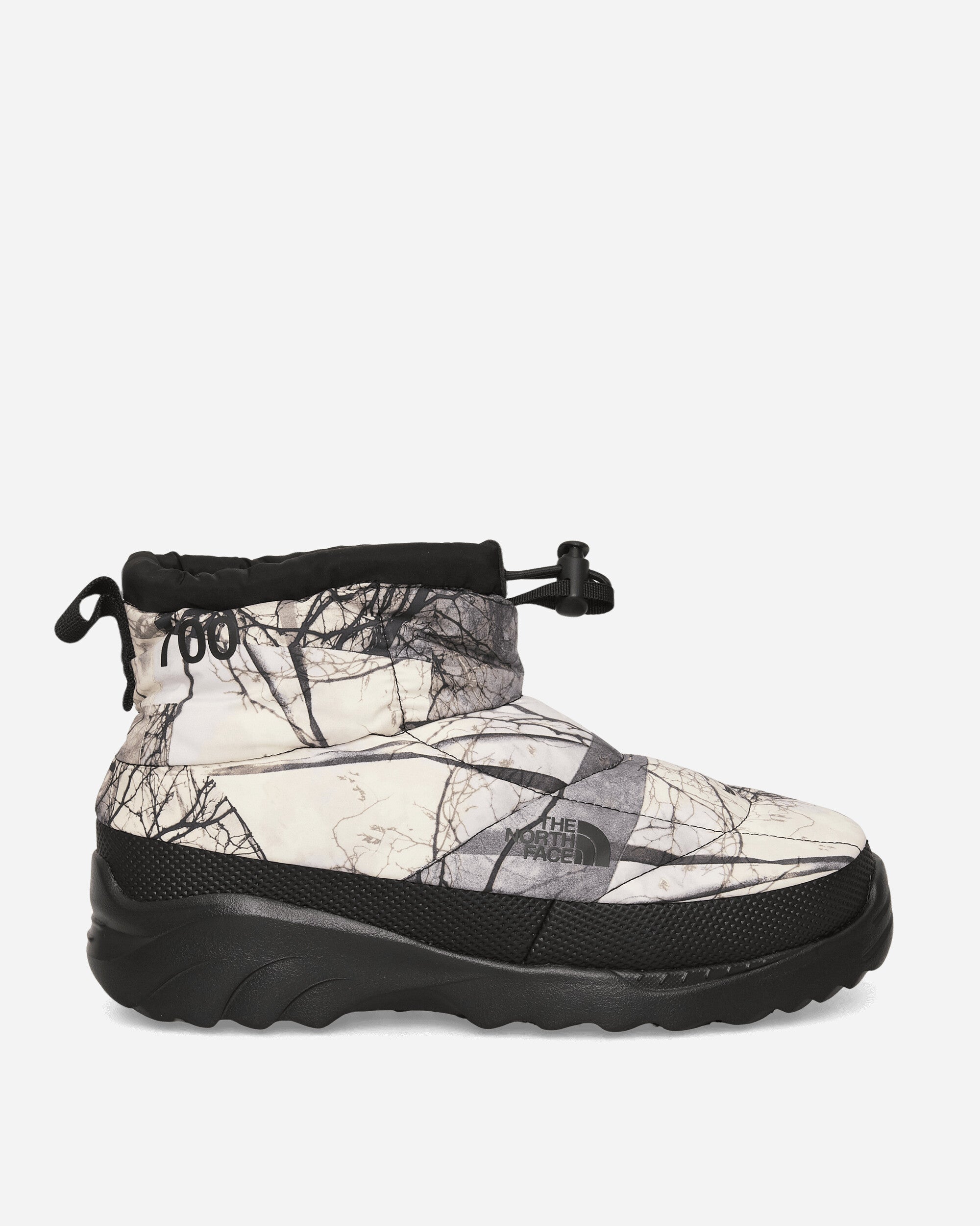 Nuptse Traction Chukka Boots Image Lift Print White Dune – Slam Jam®