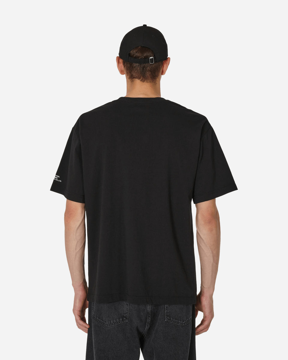 T-Shirt Black Patches on Back