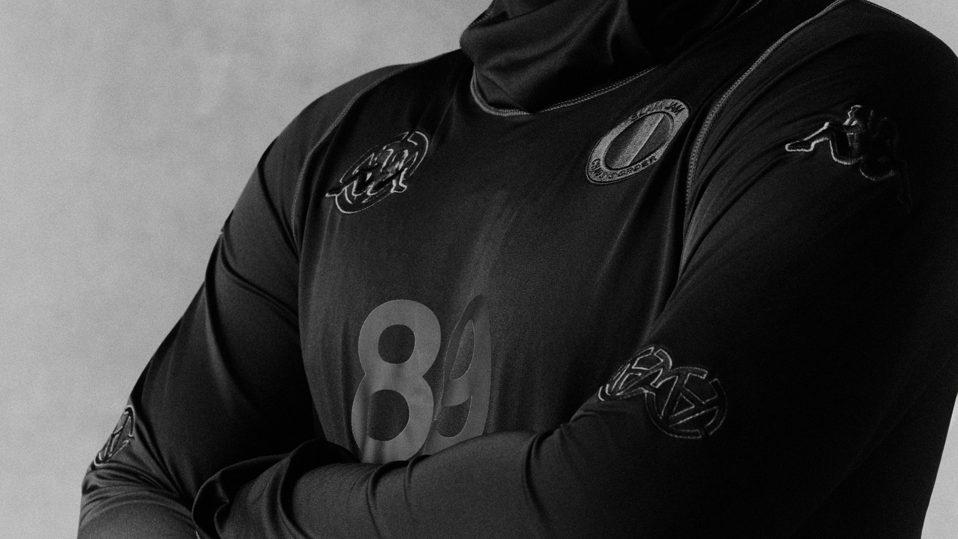 KAPPA KOMBAT CELEBRATES ITS 25TH ANNIVERSARY WITH AN EXCLUSIVE SLAM JAM SILHOUETTE AND 18 HISTORIC FOOTBALL CLUBS.