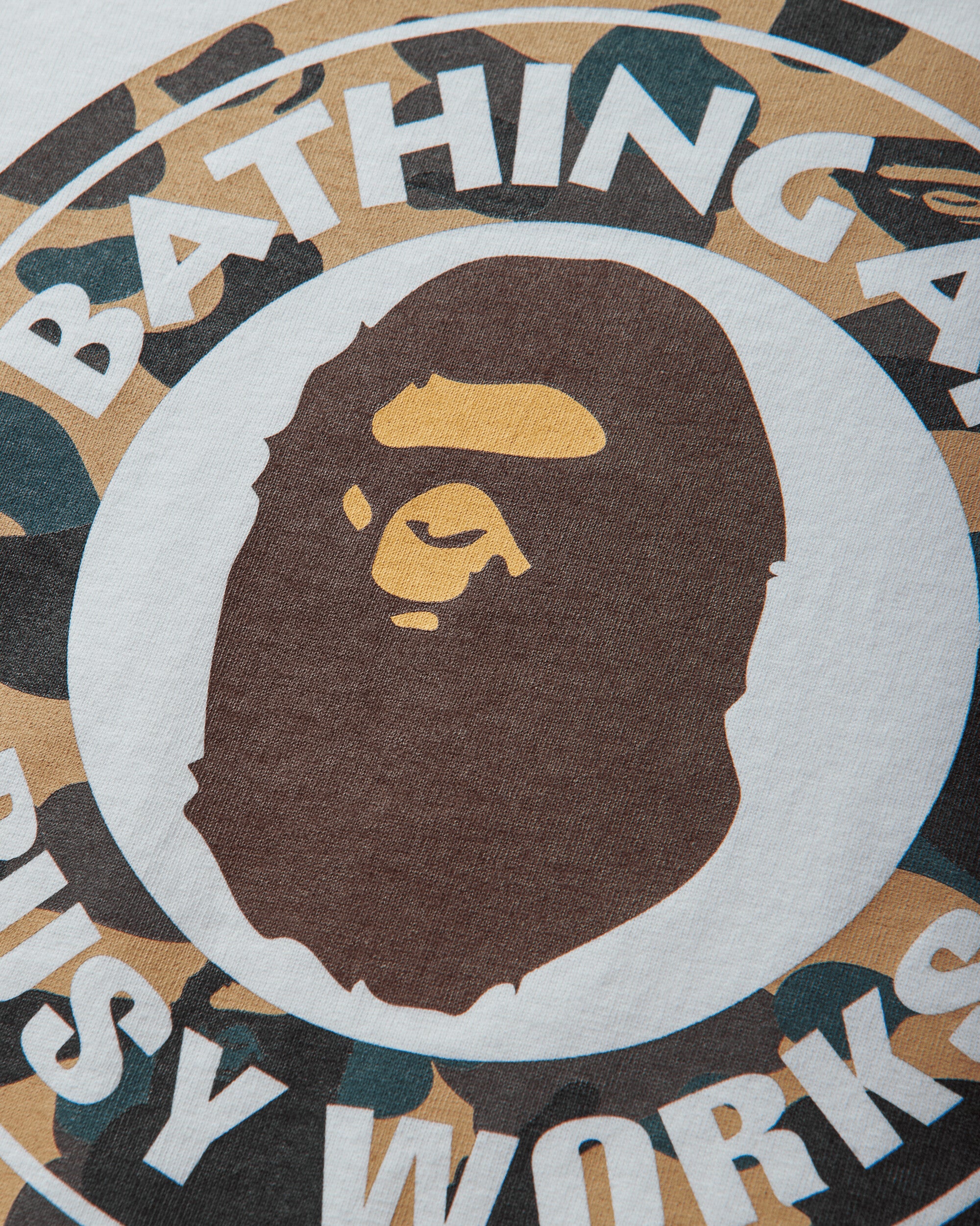 A Bathing Ape 1St Camo Busy Works Tee WhiteXYellow T-Shirts Shortsleeve 1M30110014 WHXYE