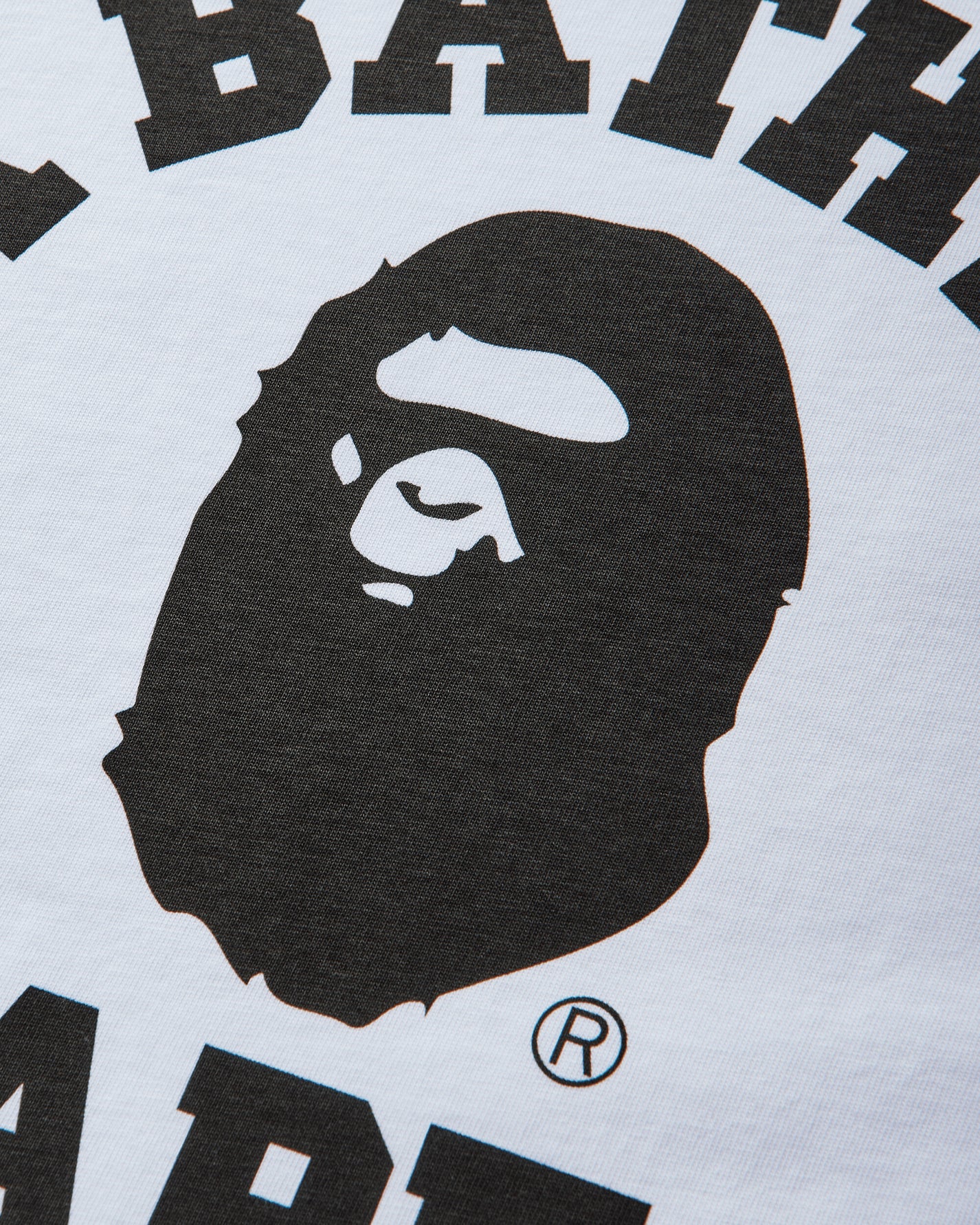 A Bathing Ape College Raglan Regular Fit Ls Tee White T-Shirts Shortsleeve 1M30111309 WHITE