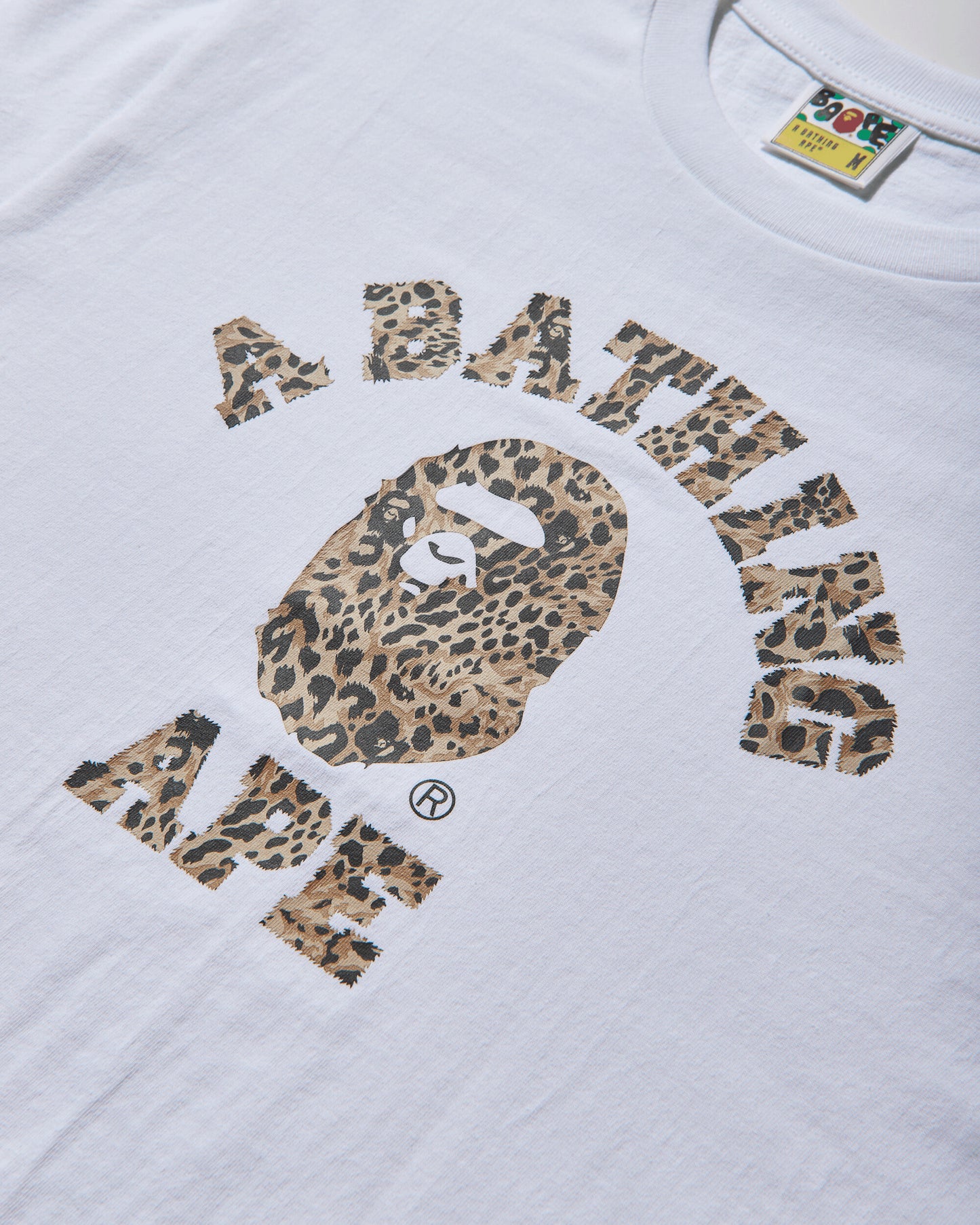 A Bathing Ape Wild Leopard Pattern College Tee M White X Beige T-Shirts Shortsleeve 1L80110039 WHXBG