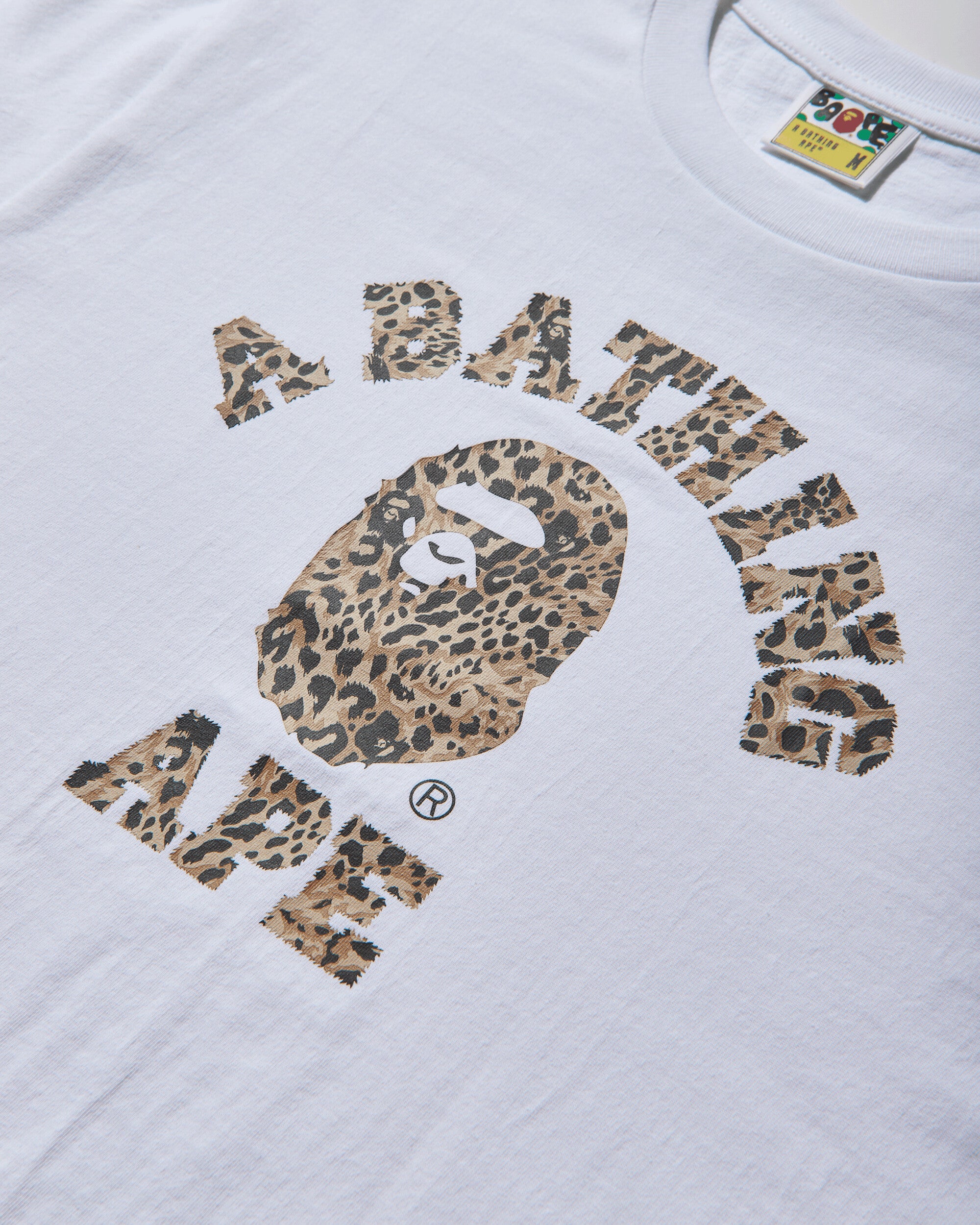 A Bathing Ape Wild Leopard Pattern College Tee M White X Beige T-Shirts Shortsleeve 1L80110039 WHXBG