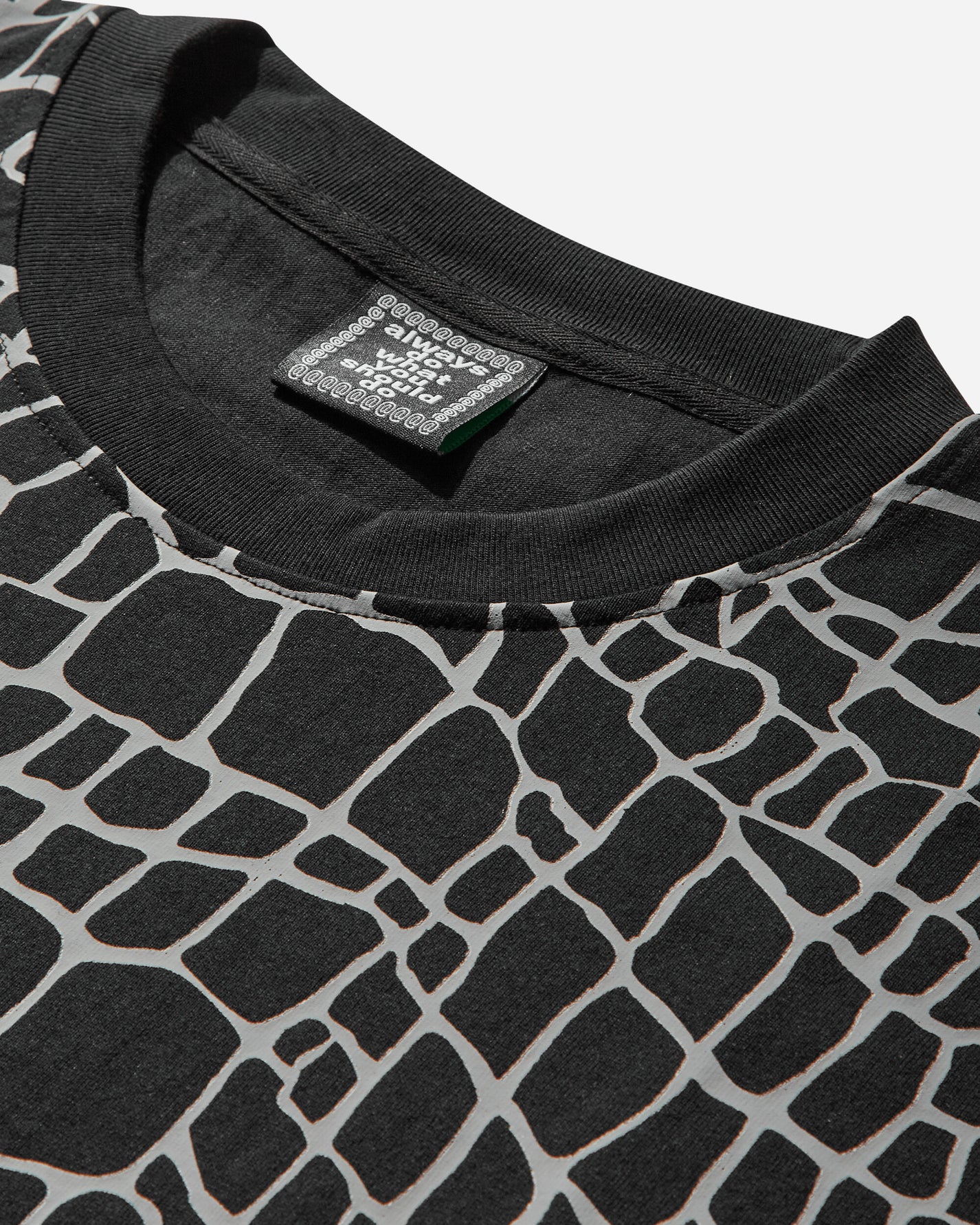 Always Do What You Should Do Croc Print Tee Black T-Shirts Shortsleeve A25TS003 BLACK