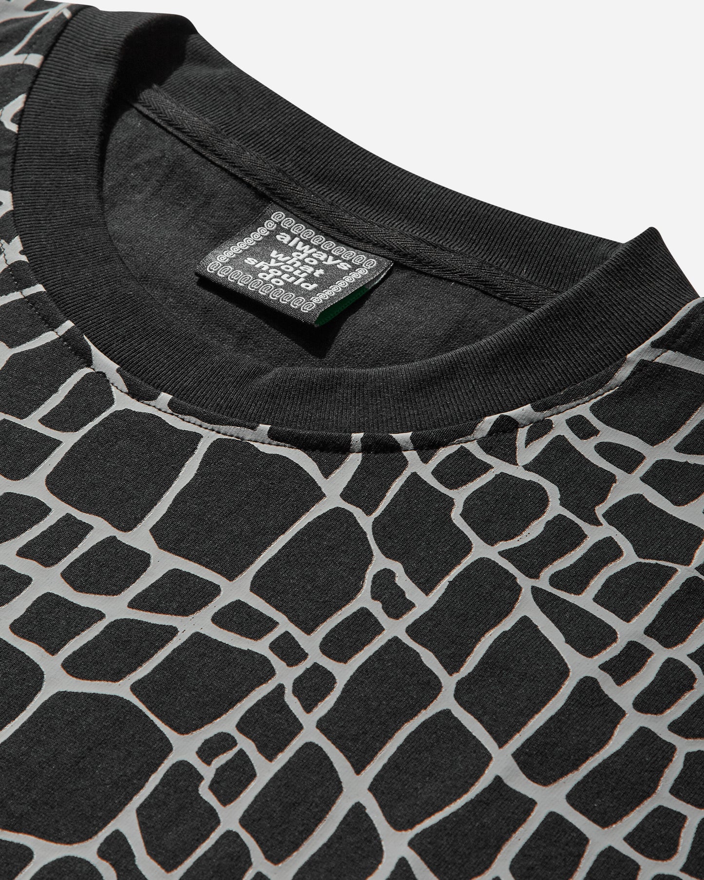 Always Do What You Should Do Croc Print Tee Black T-Shirts Shortsleeve A25TS003 BLACK