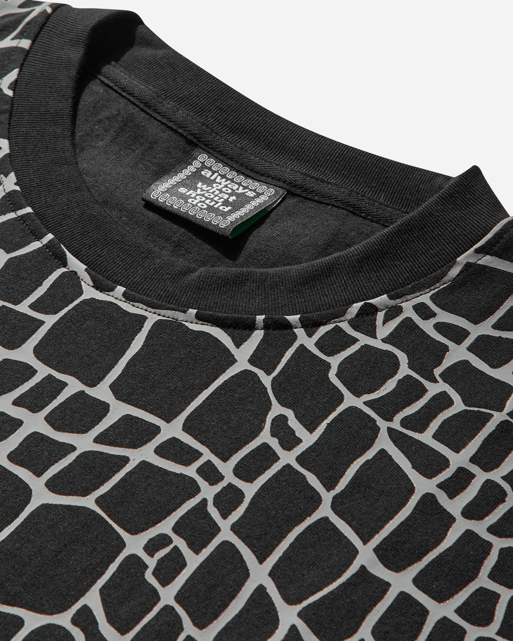 Always Do What You Should Do Croc Print Tee Black T-Shirts Shortsleeve A25TS003 BLACK