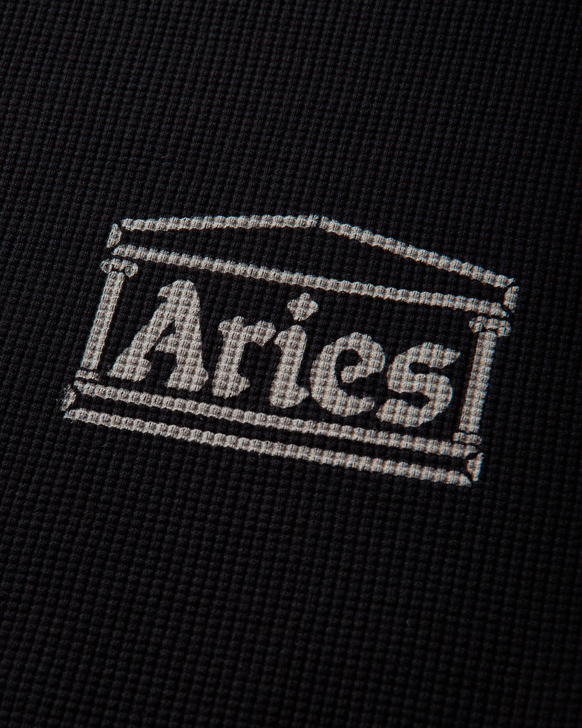 Aries Reversible Barbed Love Temple Waffle Ls Tee Black T-Shirts Longsleeve AR4066606 Black