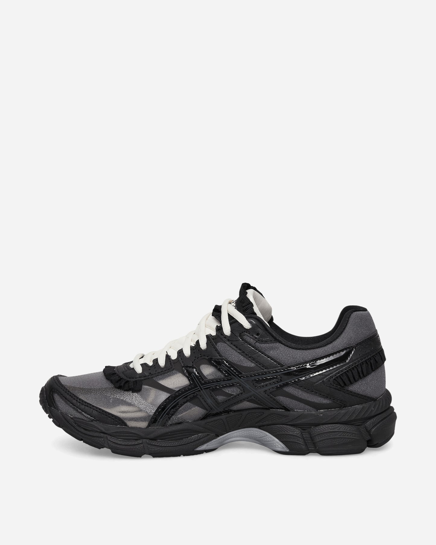 Asics Gel-Cumulus 16 Black/Black Sneakers Low 1203B038-001