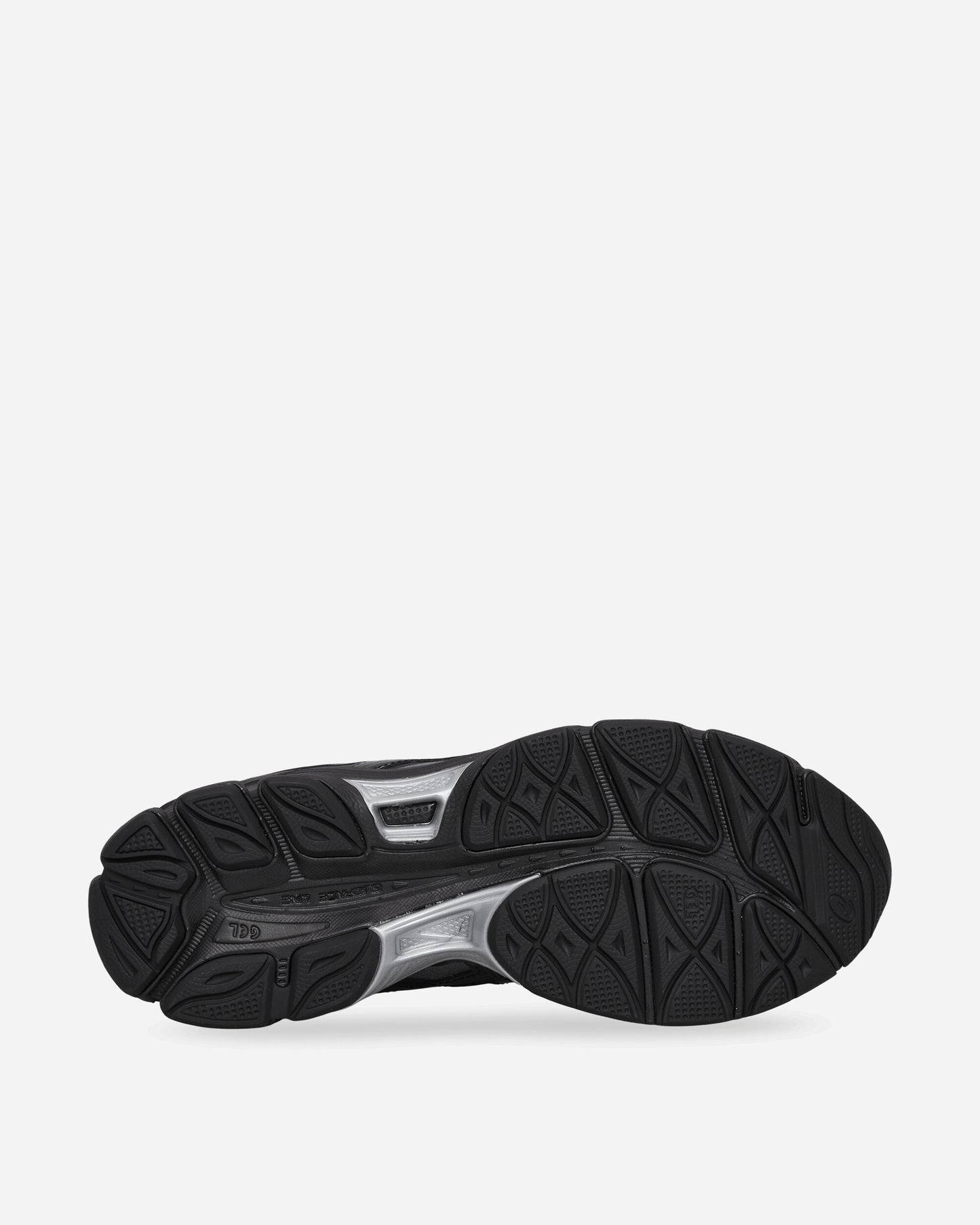 Asics Gel-Cumulus 16 Black/Black Sneakers Low 1203B038-001