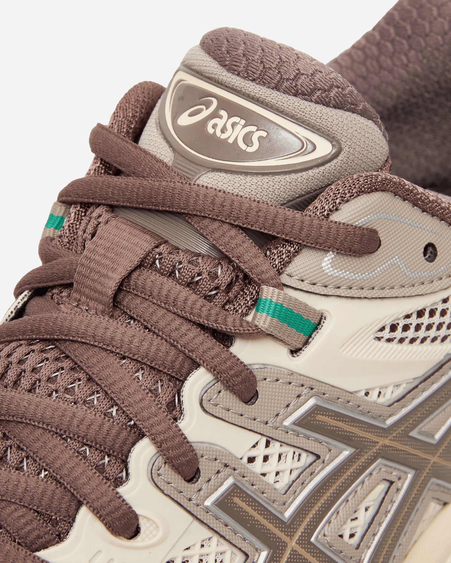Asics Gel-Kinetic 2.0 Cocoa Powder/Oatmeal Sneakers Low 1203A678-201