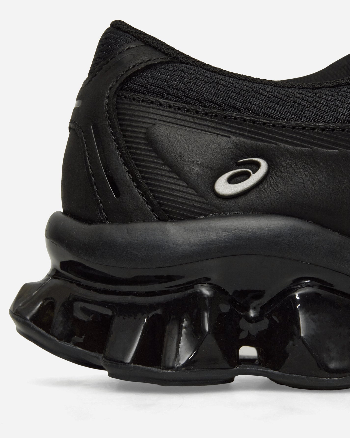 Asics Gel Kinetic Sp Black/Black Sneakers Low 1203B056-001