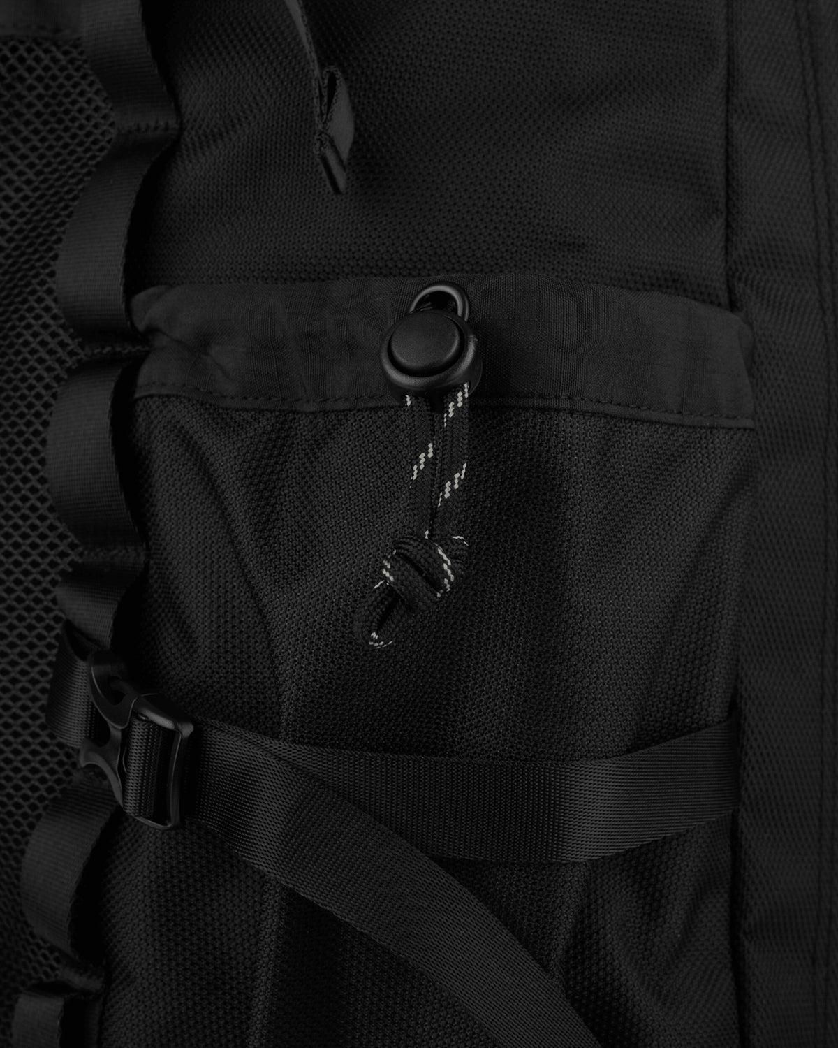 Brain Dead Bd Equipment Climbing Backpack Stealth Black Bags and Backpacks Backpacks P26A00005195 BLK