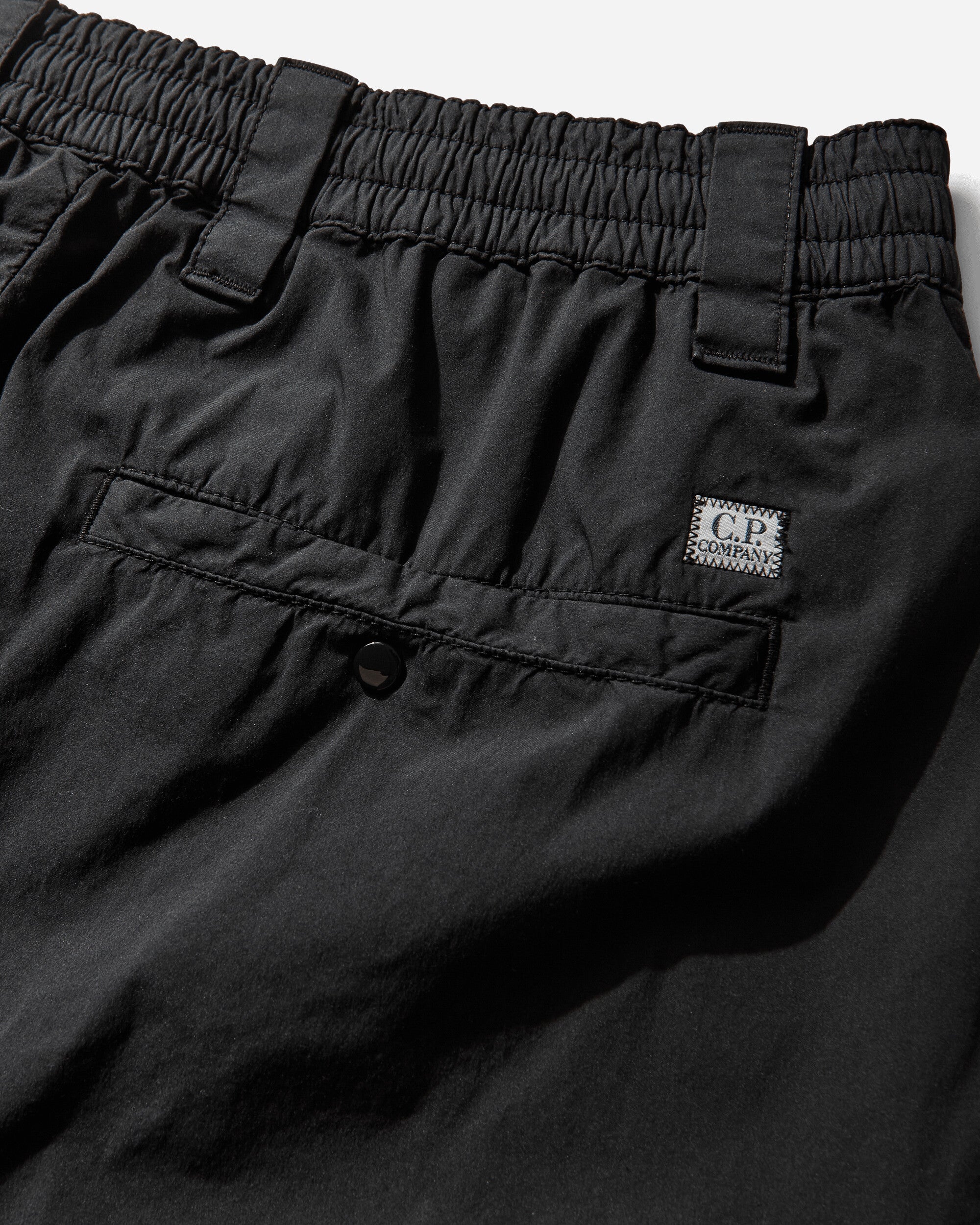 C.P. Company Bermuda Cargo In 50 Fili Stretch Black Shorts Cargo Short 20CMBE254A-006439G 999