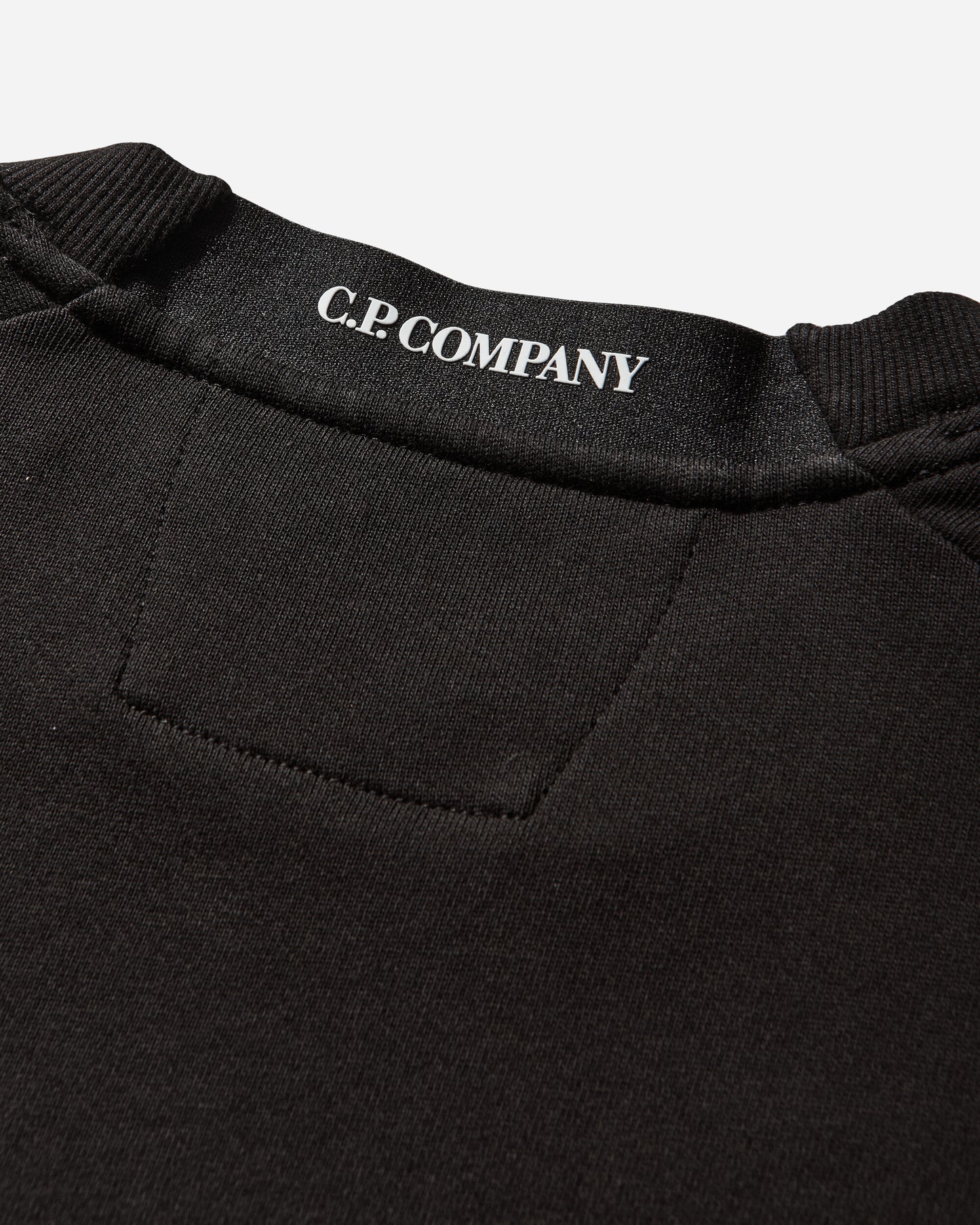 C.P. Company Diagonal Raised Fleece Crewneck Lens Sweatshirt Black Sweatshirts Crewneck RCCMSS713A-005086W 999