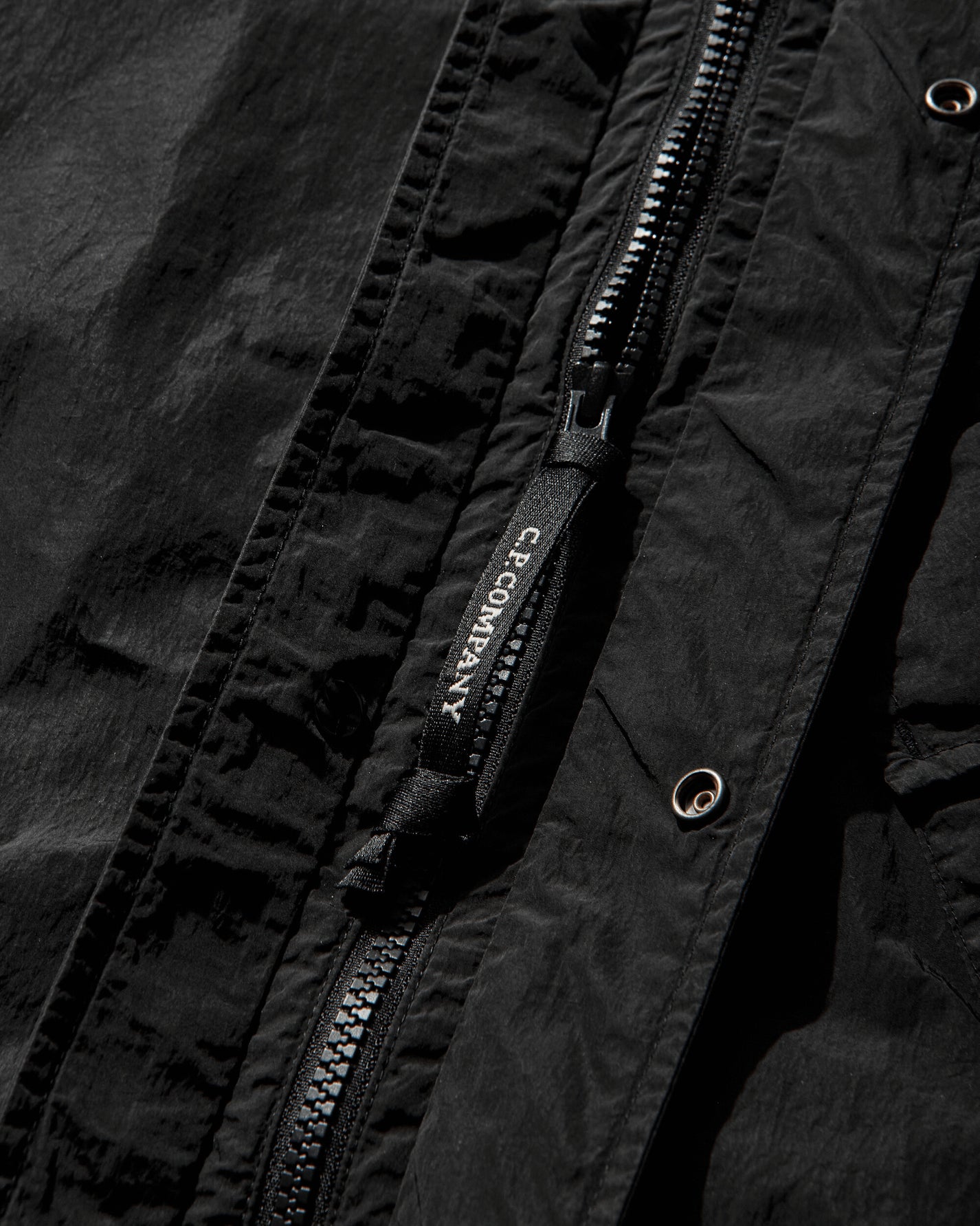 C.P. Company Chrome-R Hooded Lens Overshirt Black Shirts Overshirt 20CMOS058A-005904G 999