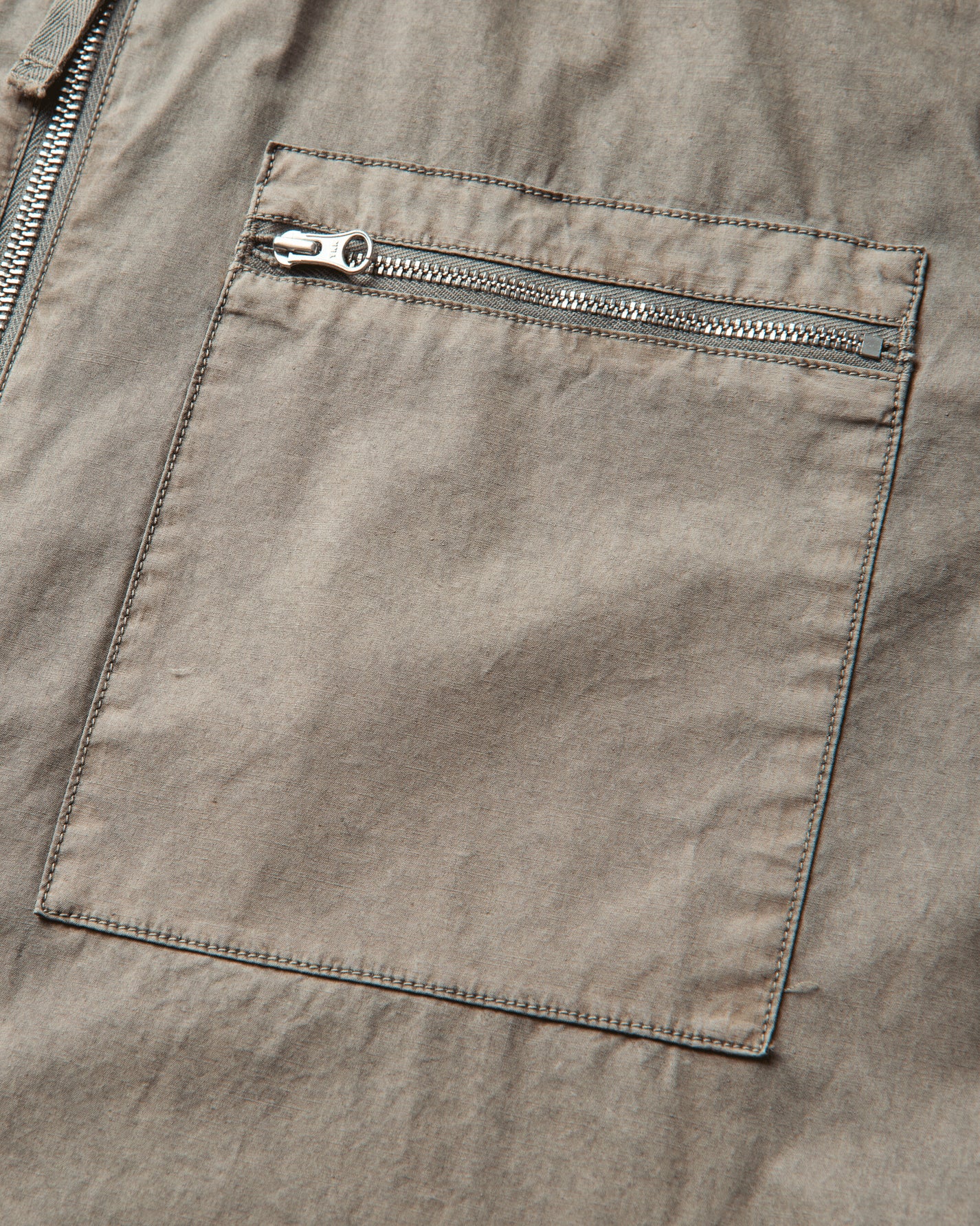 C.P. Company Cotton Plain Face Resined Zipped Lens Overshirt FALLEN ROCK Shirts Overshirt 21CMOS264A-110795G 356