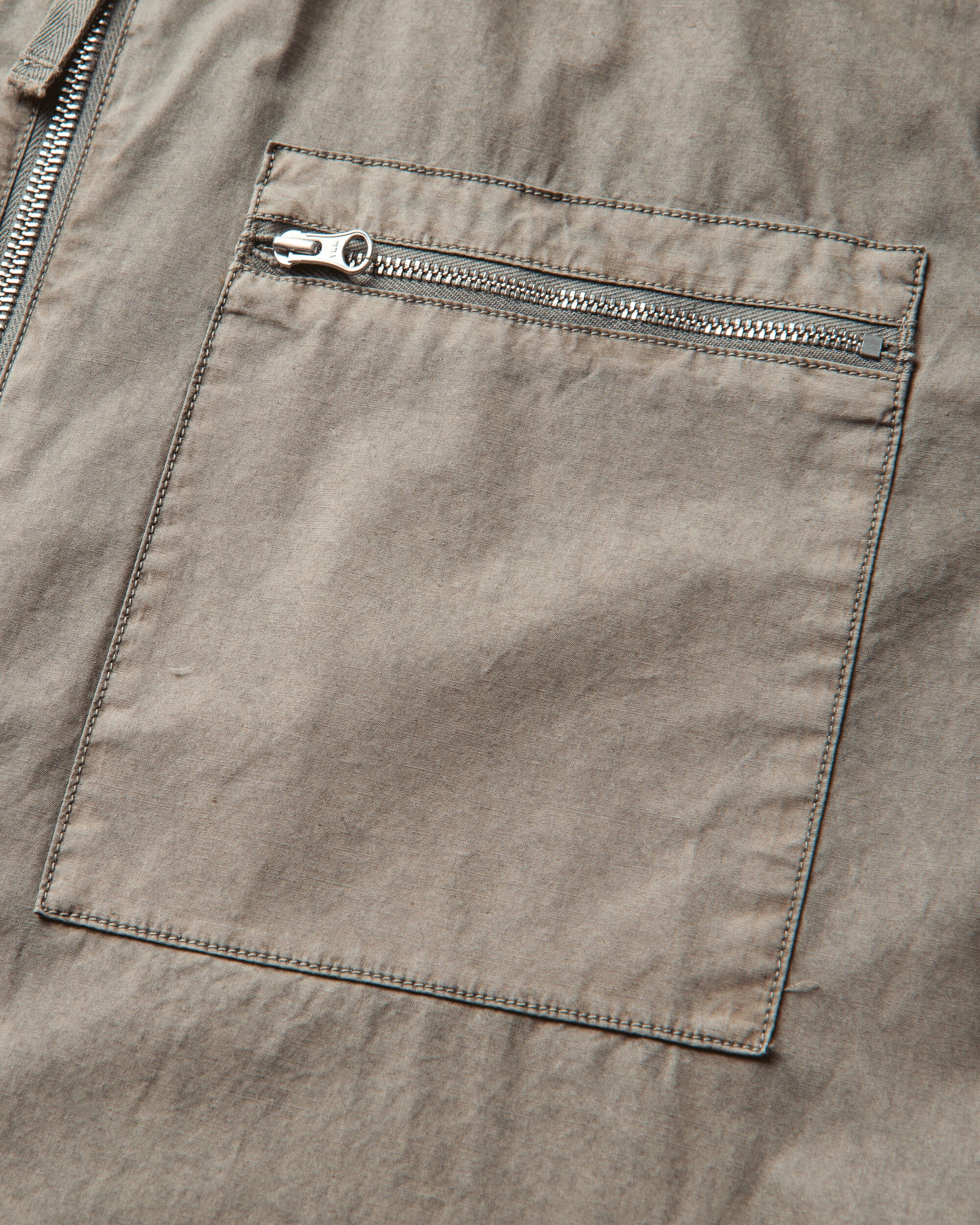 C.P. Company Cotton Plain Face Resined Zipped Lens Overshirt FALLEN ROCK Shirts Overshirt 21CMOS264A-110795G 356