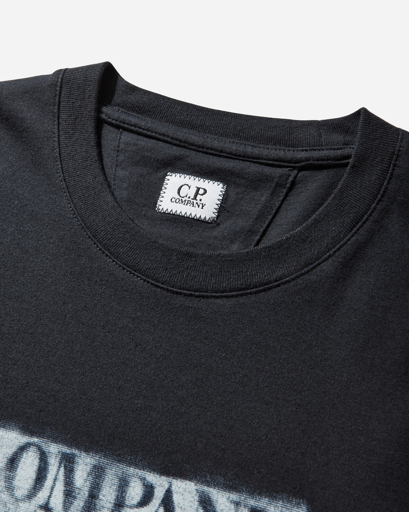 C.P. Company 30/1 Jersey Short Sleeve Logo T-Shirt Total Eclipse T-Shirts Shortsleeve 20CMTS141A-110579W 888