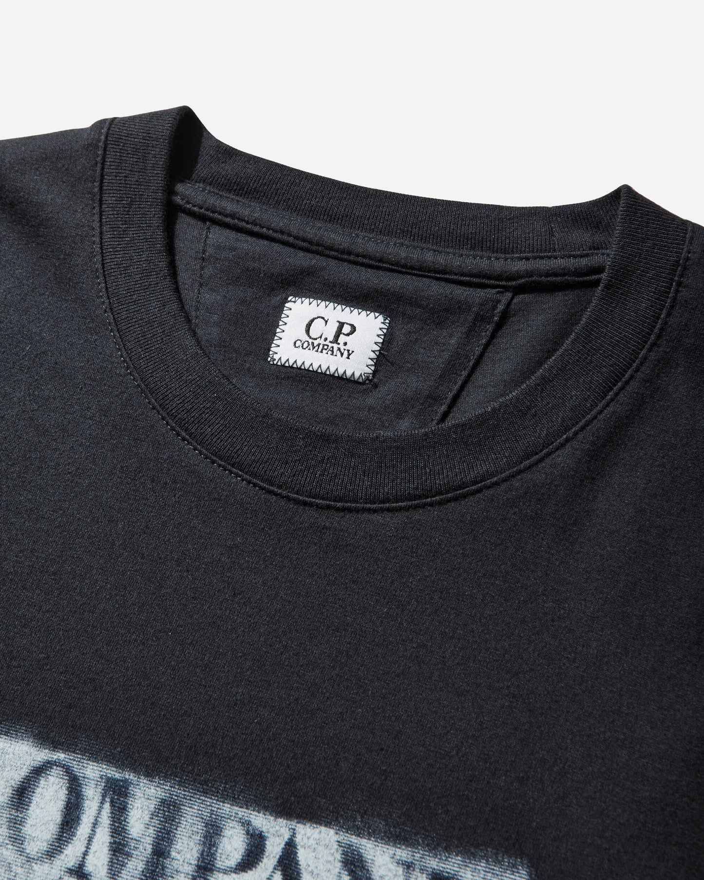 C.P. Company 30/1 Jersey Short Sleeve Logo T-Shirt Total Eclipse T-Shirts Shortsleeve 20CMTS141A-110579W 888