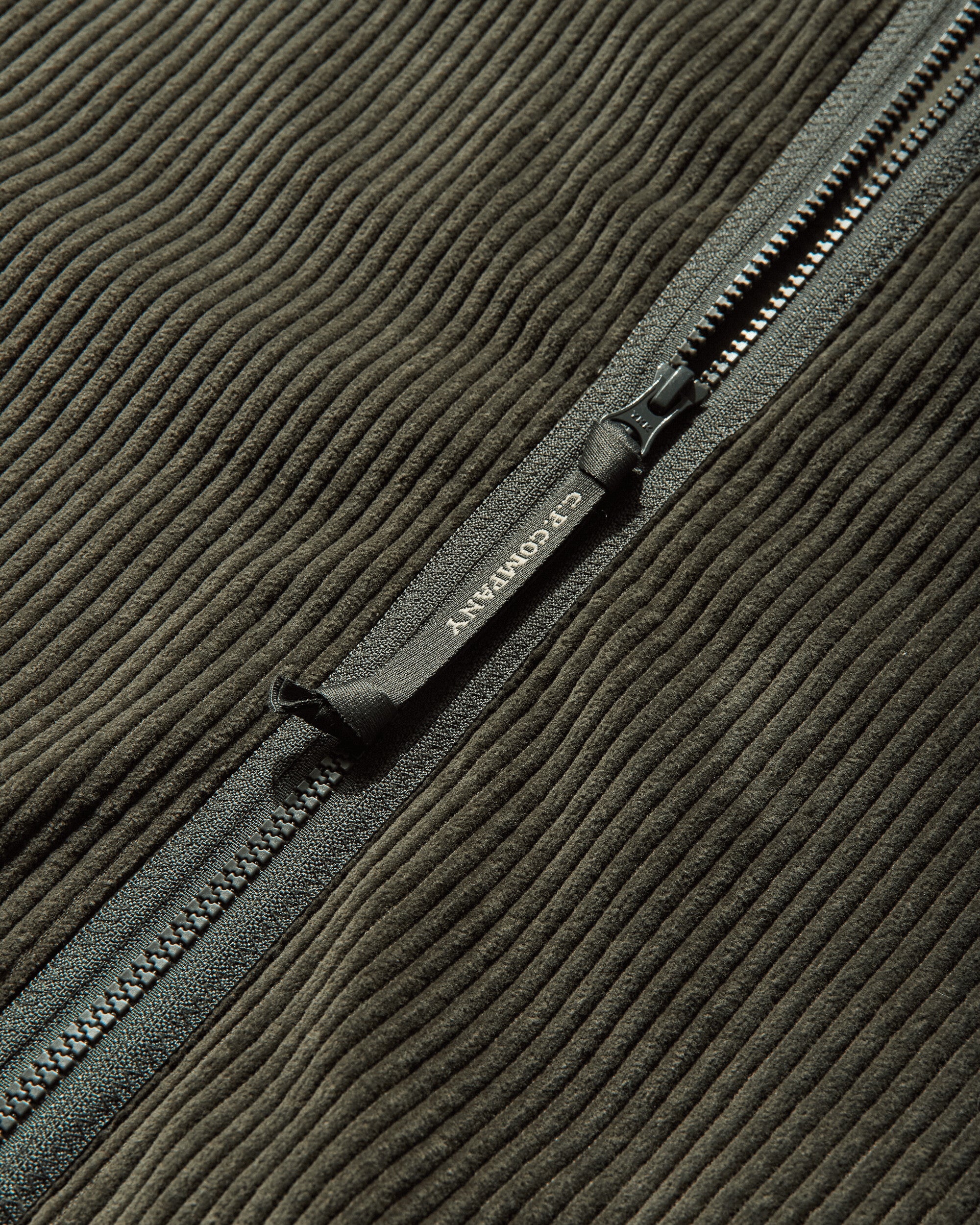 C.P. Company Sweatshirts Hooded Open In Corduroy 350 Dark Shadow Sweatshirts Zip-Ups 19CMSS217A-110472G 978