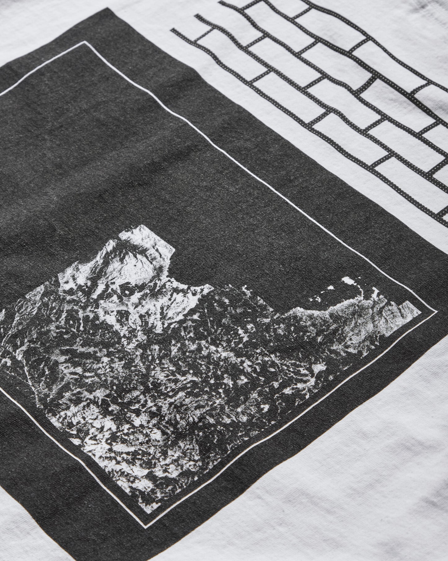 Cav Empt Spec Tgt 1 T White T-Shirts Shortsleeve CES28T08 WHITE