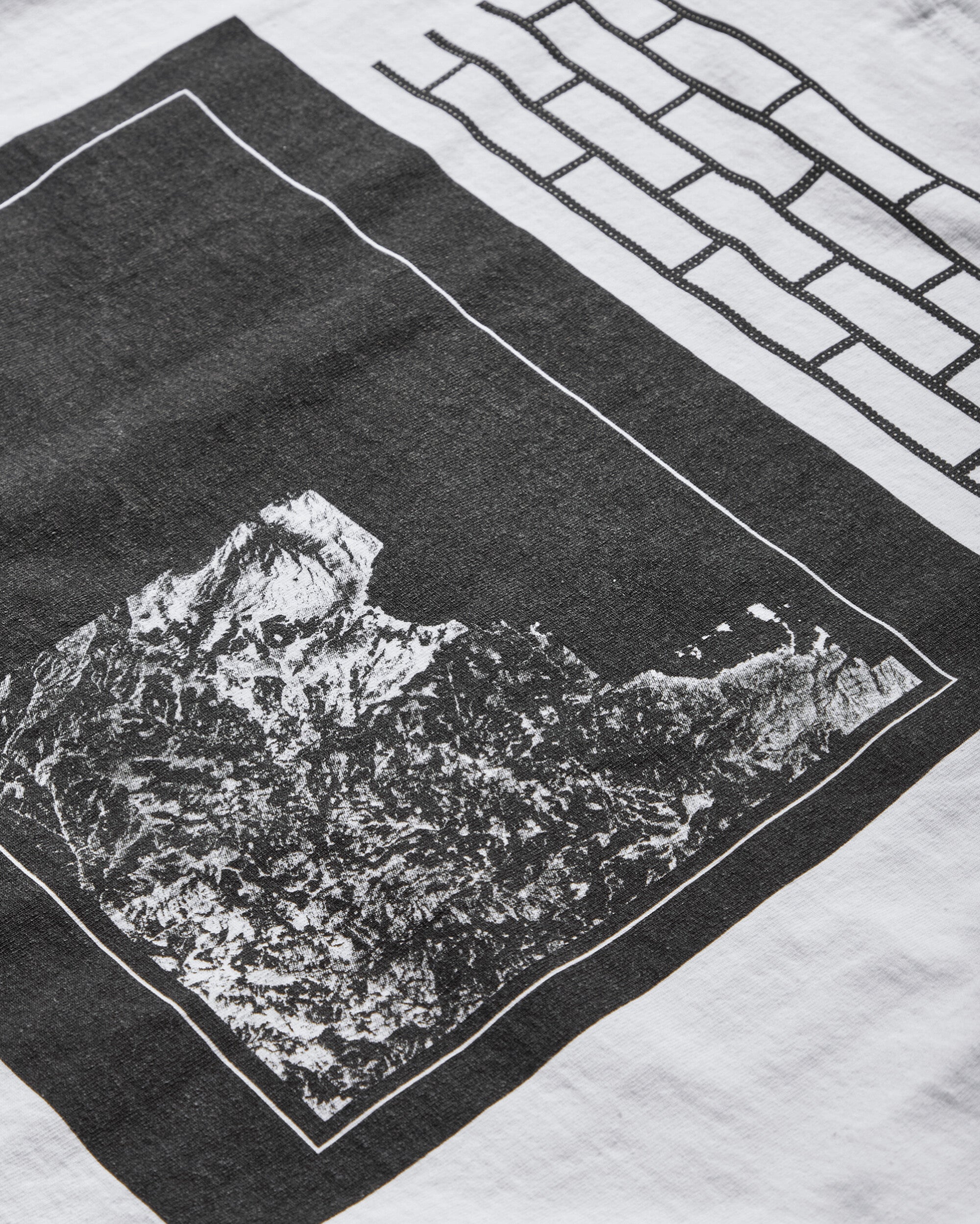 Cav Empt Spec Tgt 1 T White T-Shirts Shortsleeve CES28T08 WHITE