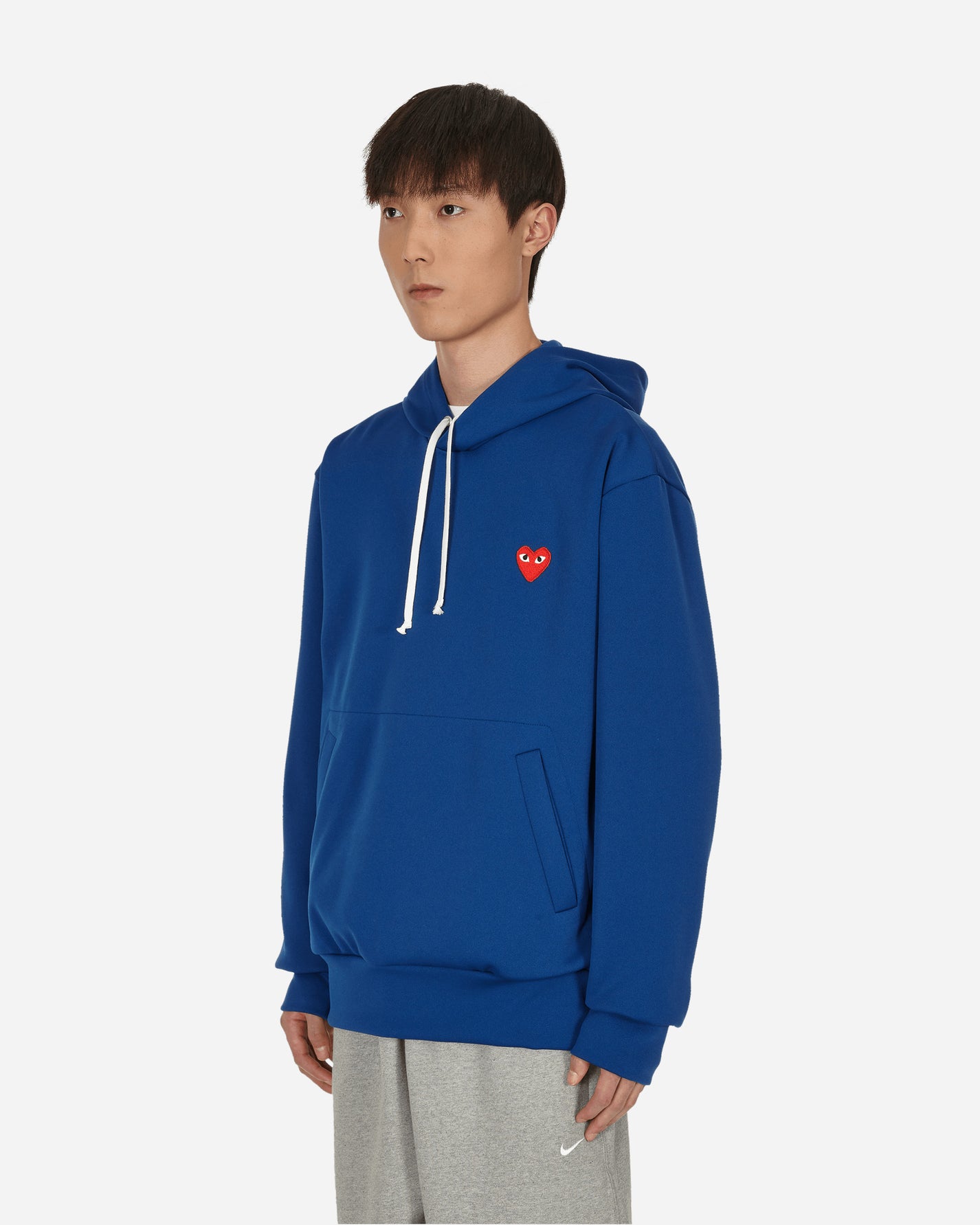 Comme Des Garçons Play Red Heart Navy Sweatshirts Hoodies P1T174 2