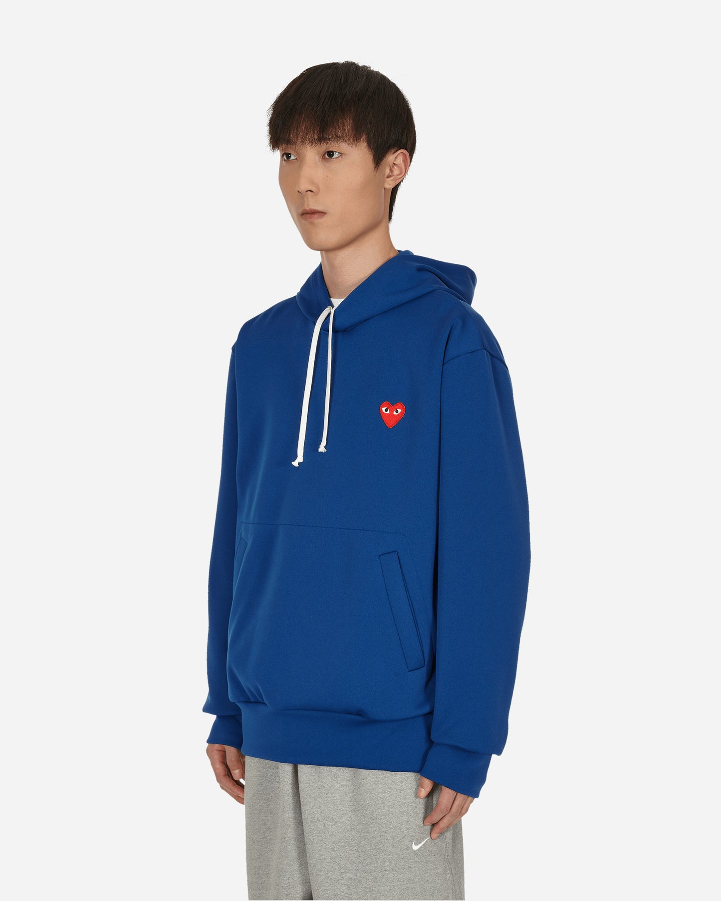 Comme Des Garçons Play Red Heart Navy Sweatshirts Hoodies P1T174 2