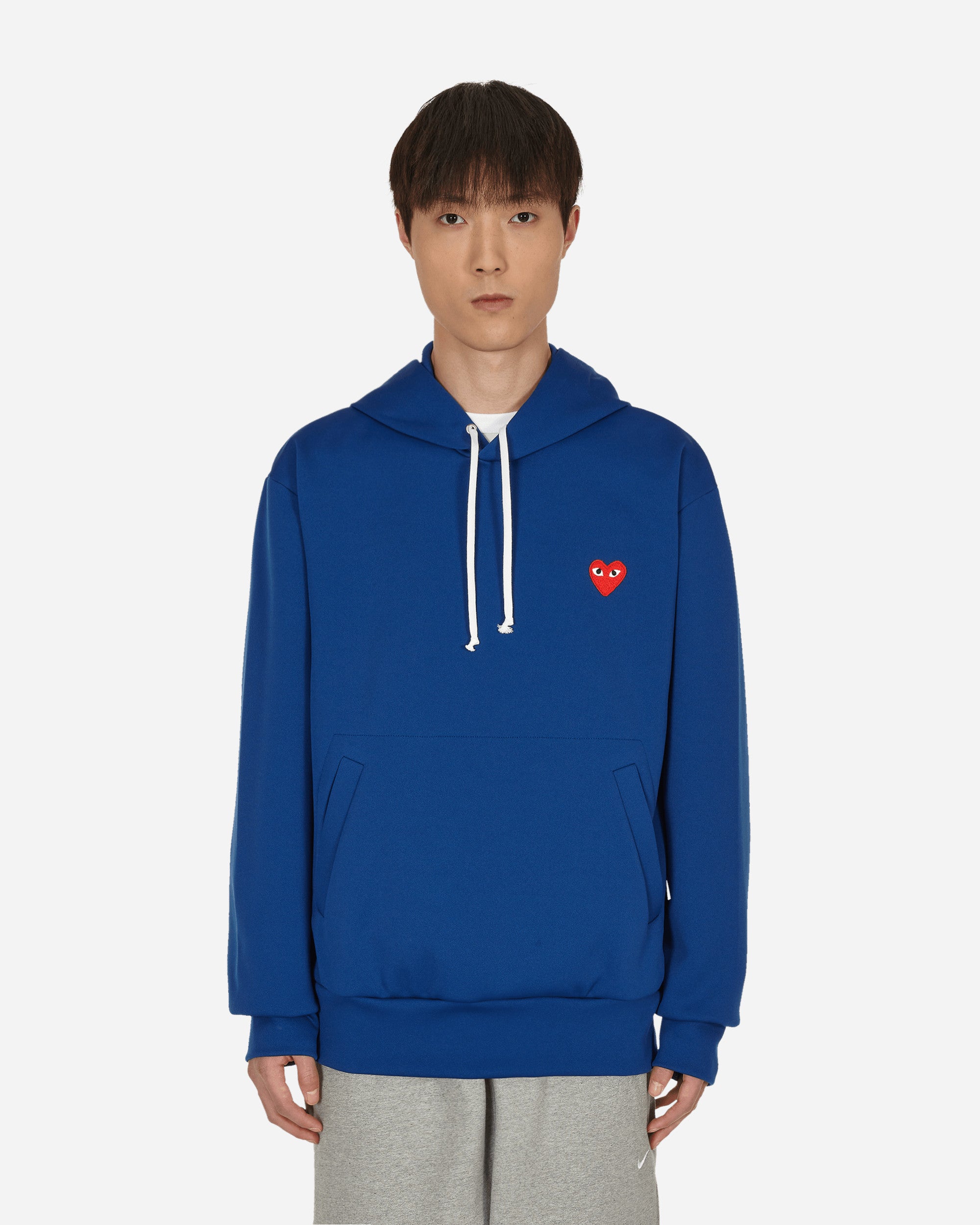 Comme Des Garçons Play Red Heart Navy Sweatshirts Hoodies P1T174 2