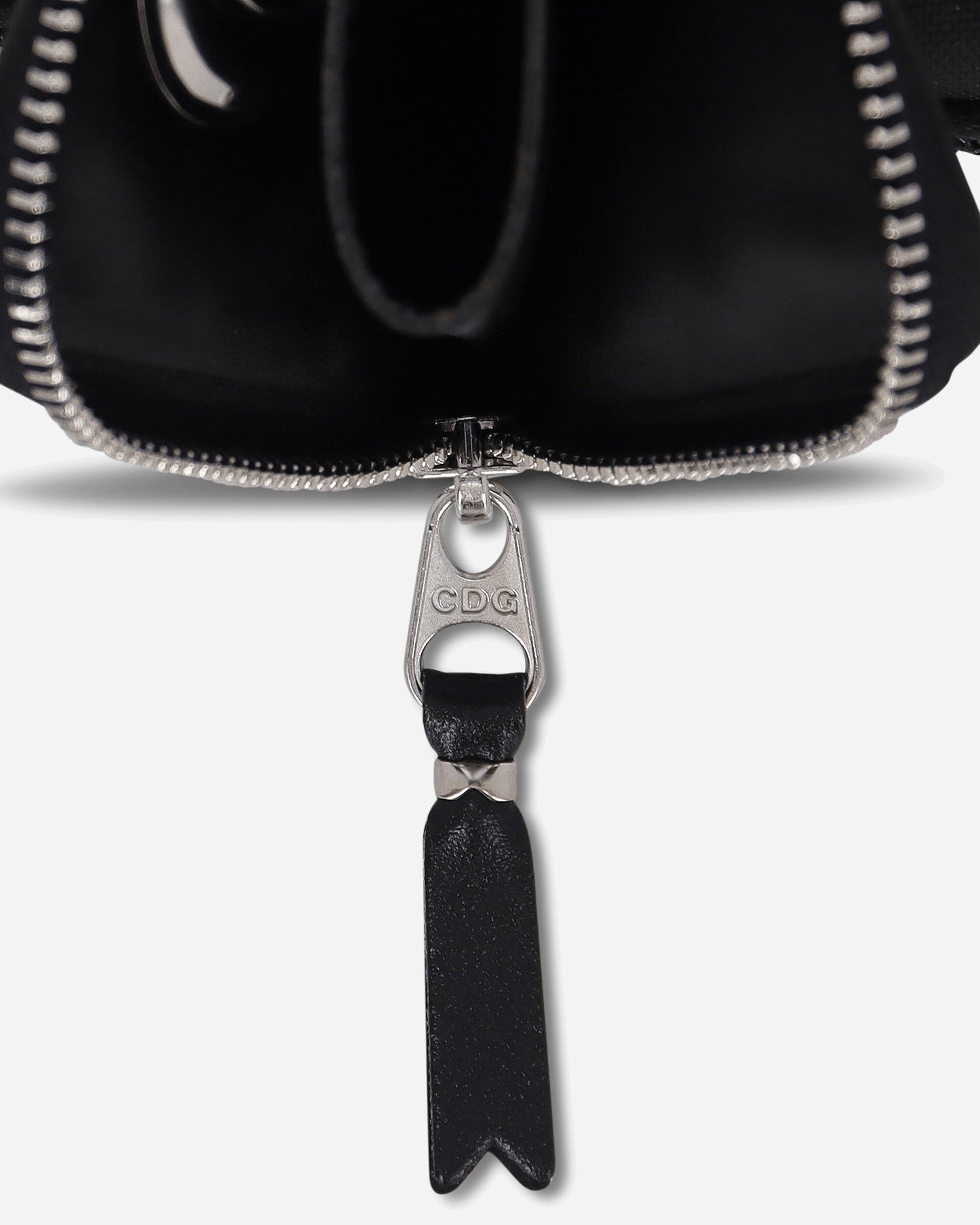 Comme Des Garçons Wallet Wallet / Silver Eyelet Black Wallets and Cardholders Wallets SA3100SE 1