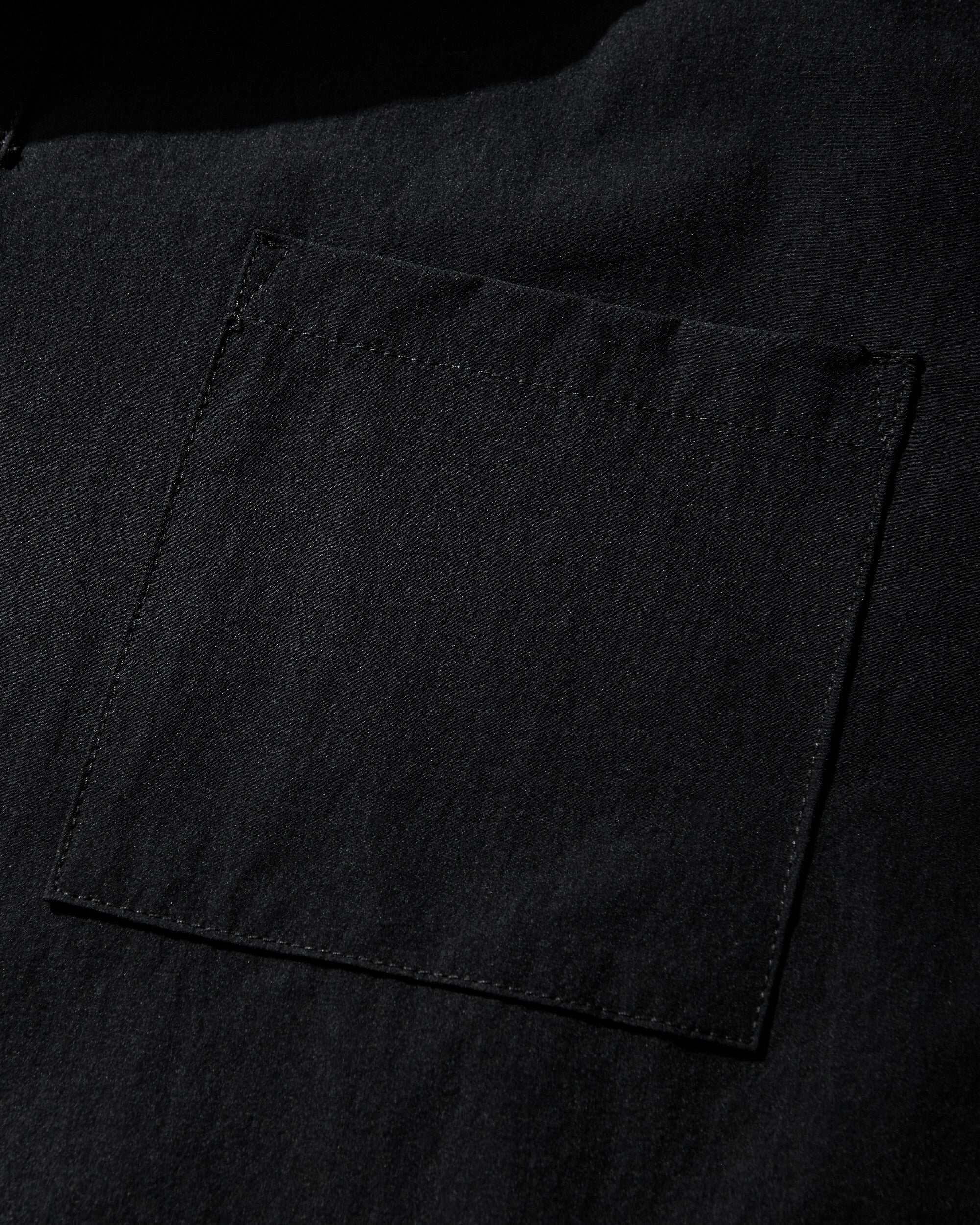 GR10K Deal Fluid Polo Black T-Shirts Polo DG822283DL01 01