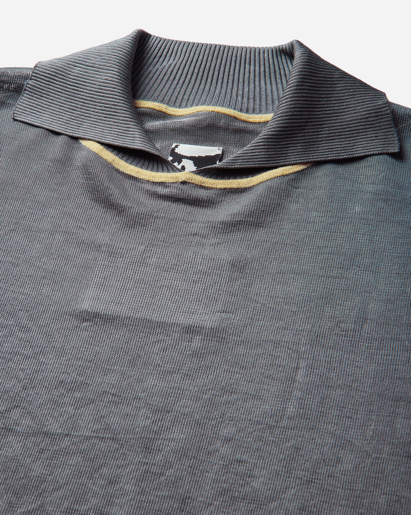 GR10K Light Dyneema Polo Stone Grey T-Shirts Top EG241360 38