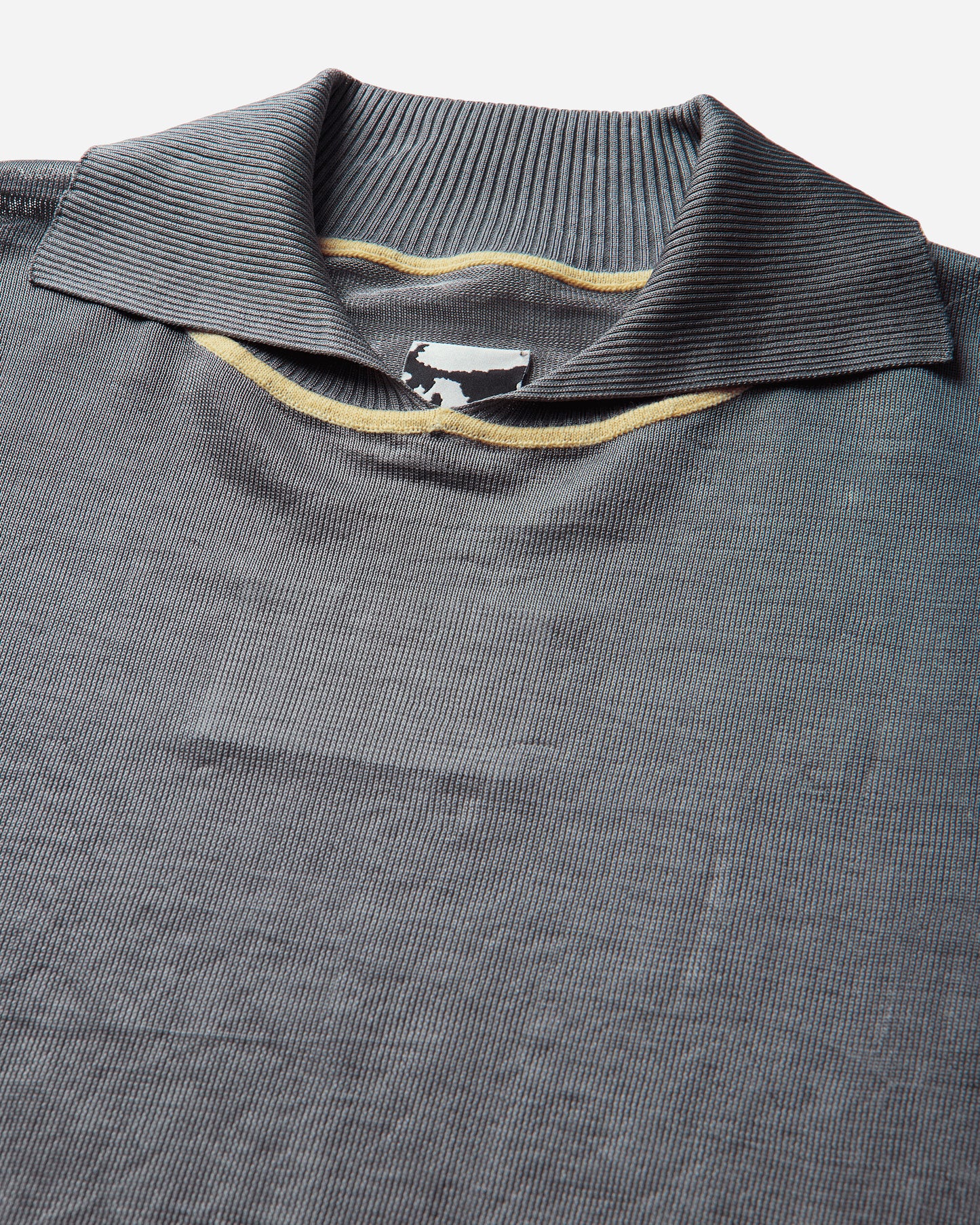 GR10K Light Dyneema Polo Stone Grey T-Shirts Top EG241360 38