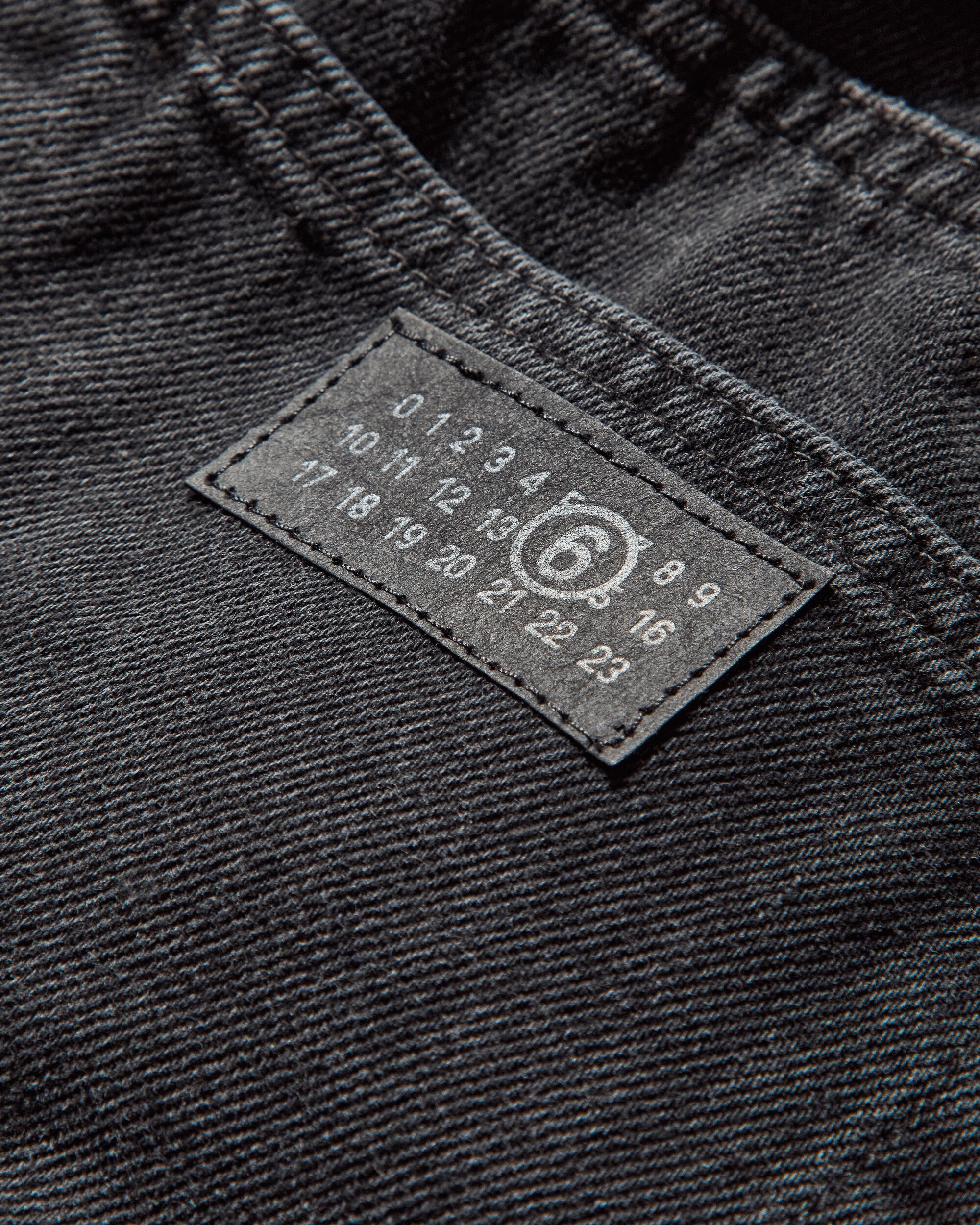 MM6 Maison Margiela Mm6 Pants 5 Pockets Black Pants Casual SH0LA0027 966