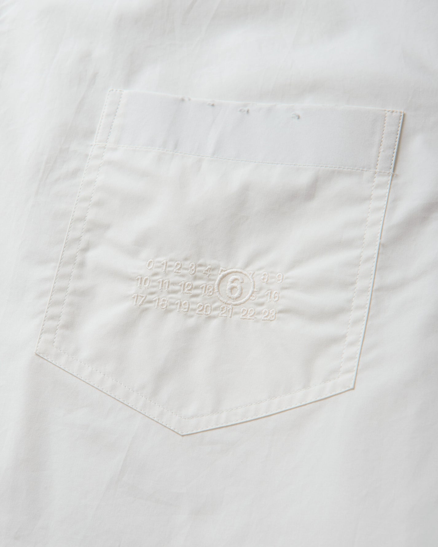 MM6 Maison Margiela Longsleeved Shirt Off White Shirts Longsleeve Shirt SH0DT0051 101