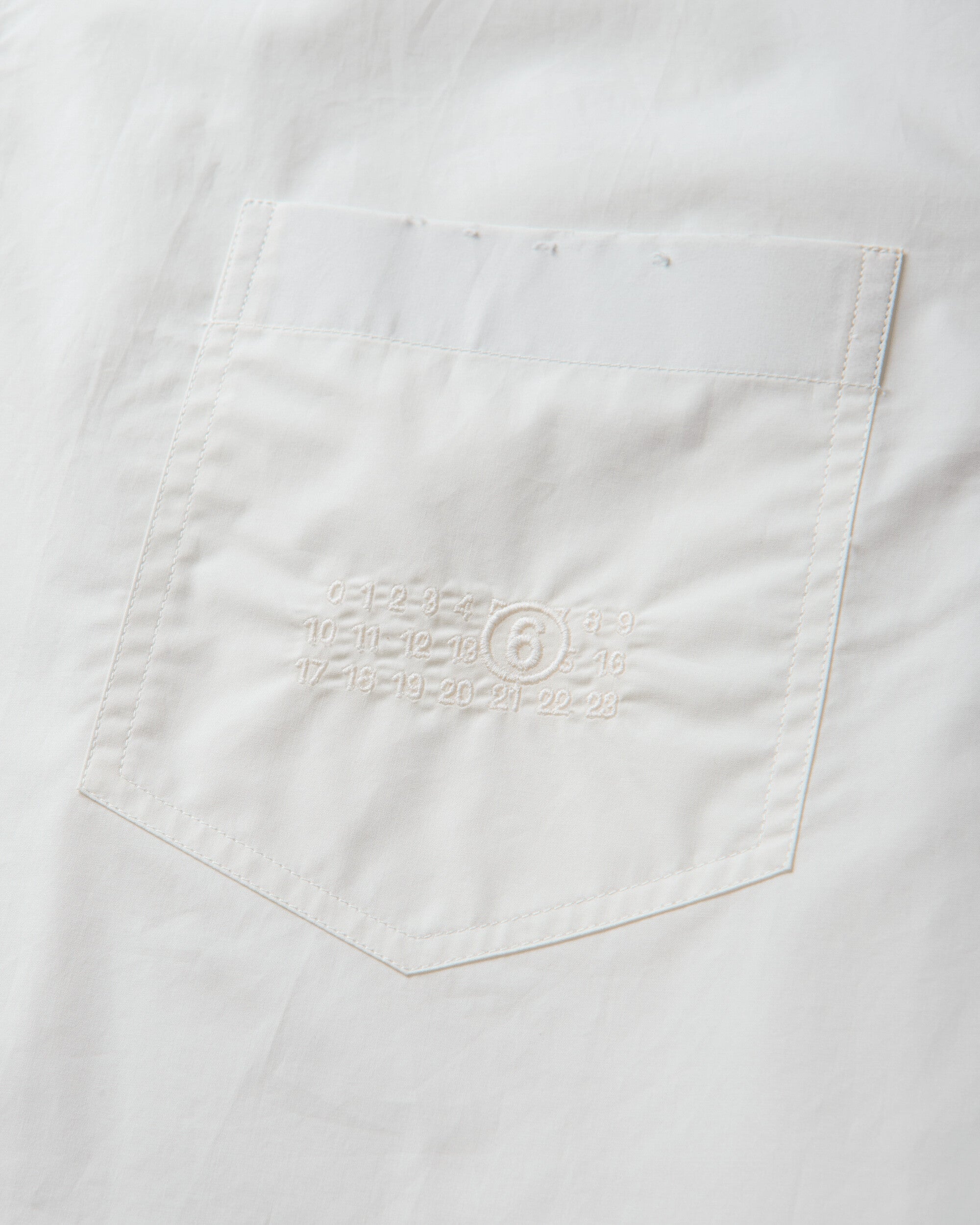 MM6 Maison Margiela Longsleeved Shirt Off White Shirts Longsleeve Shirt SH0DT0051 101