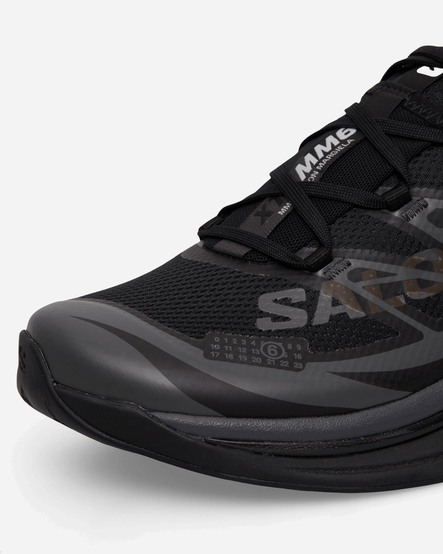 MM6 Maison Margiela Xt Mm6/Salomon Black/Black/Asphalt Sneakers Low SH1WS0020 HB422