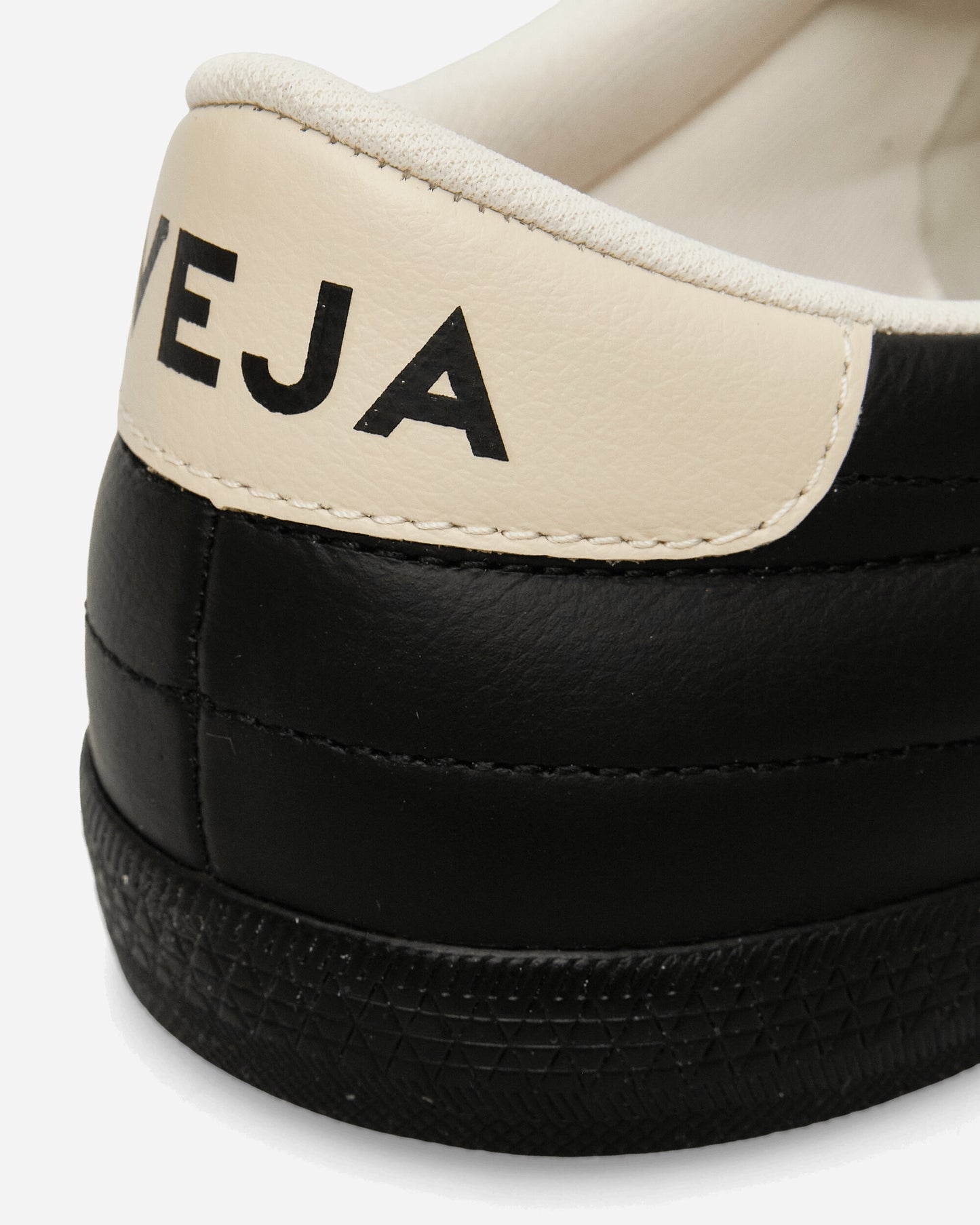 Magliano Panenka Veja X Magliano Black Sneakers Low MG0221674 BLK