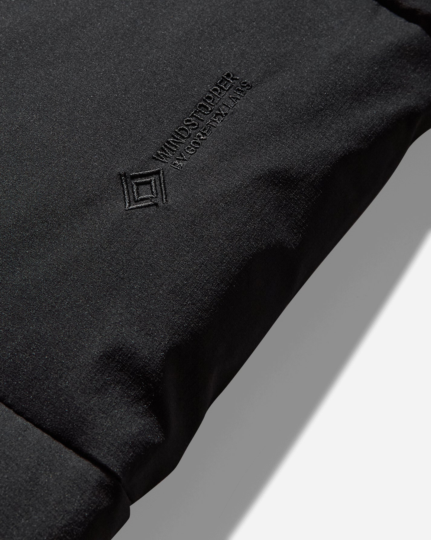 Mizuno Goretex Windstopper Dhaulagiri Down Jk Black Coats and Jackets Jackets B2GEB501-70