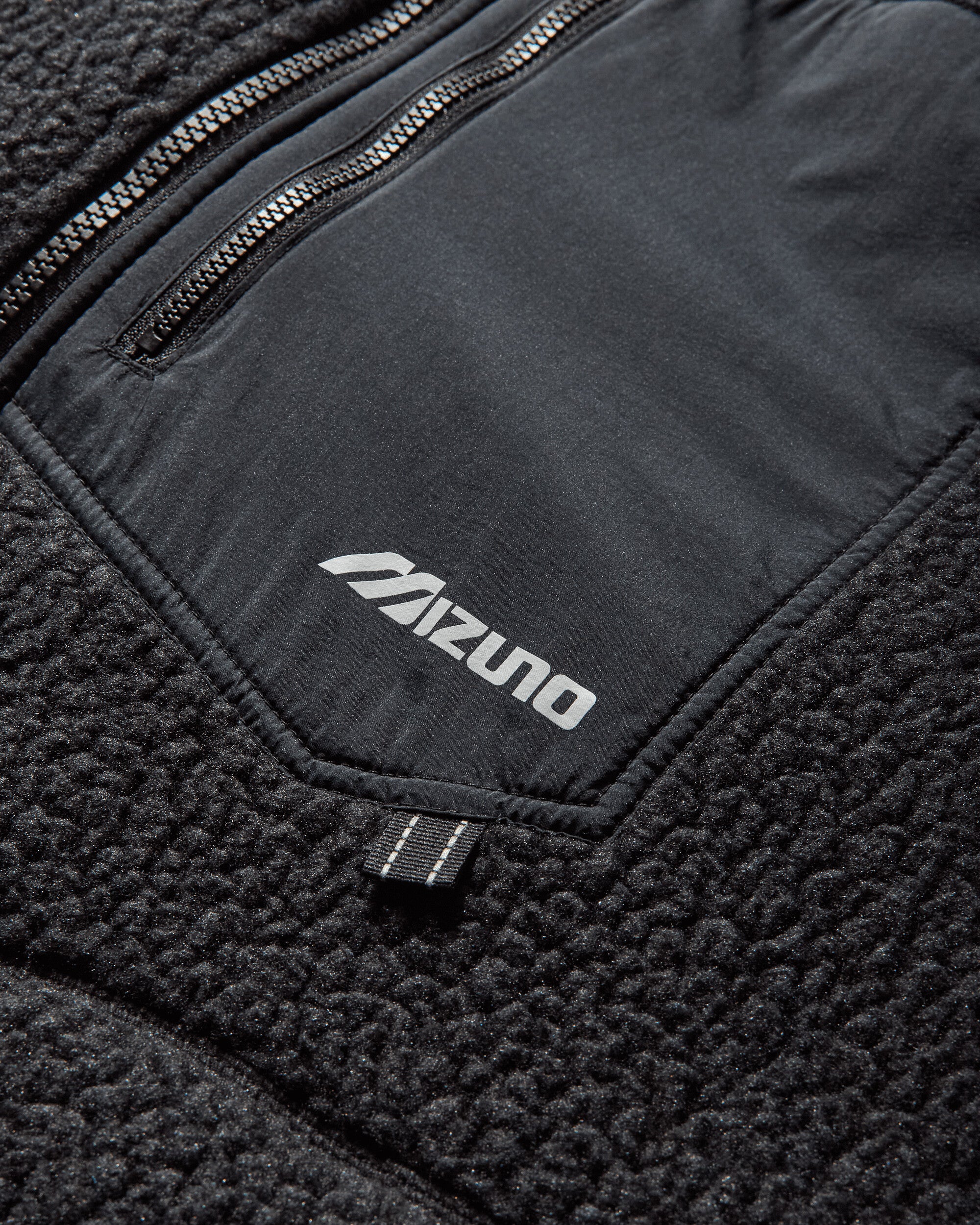 Mizuno Polaretc Thermalloft Riversible Jk Black Coats and Jackets Jackets B2GCB501-09