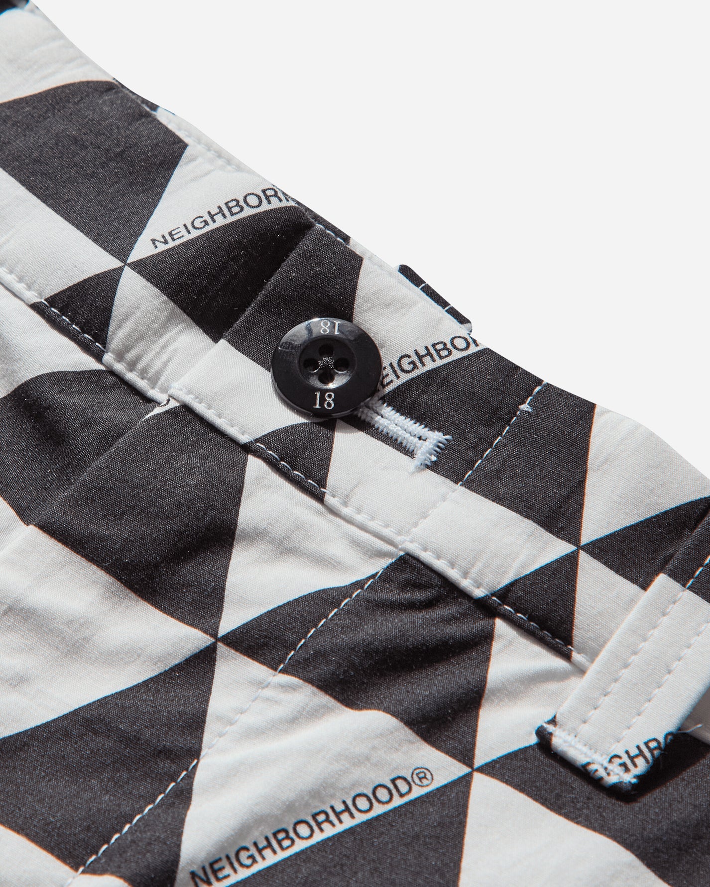 Neighborhood Triangle Pattern Short Pants White Shorts Short 251UTNH-PTM03 WH