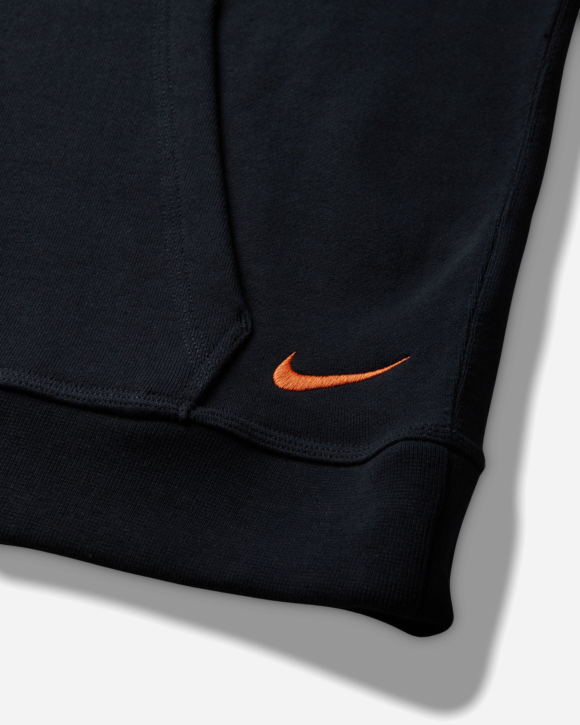 Nike M Nk Ymh Po Gfx Flc Hoodie Black/White/Safety Orange Sweatshirts Hoodies IO1648-010