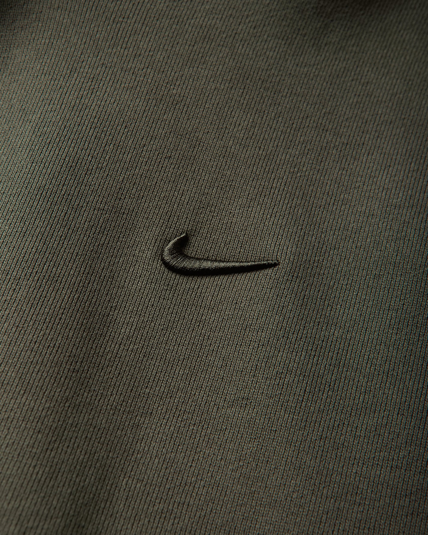 Nike Nike Energy Hoodies Cargo Khaki Sweatshirts Hoodies IO8747-325