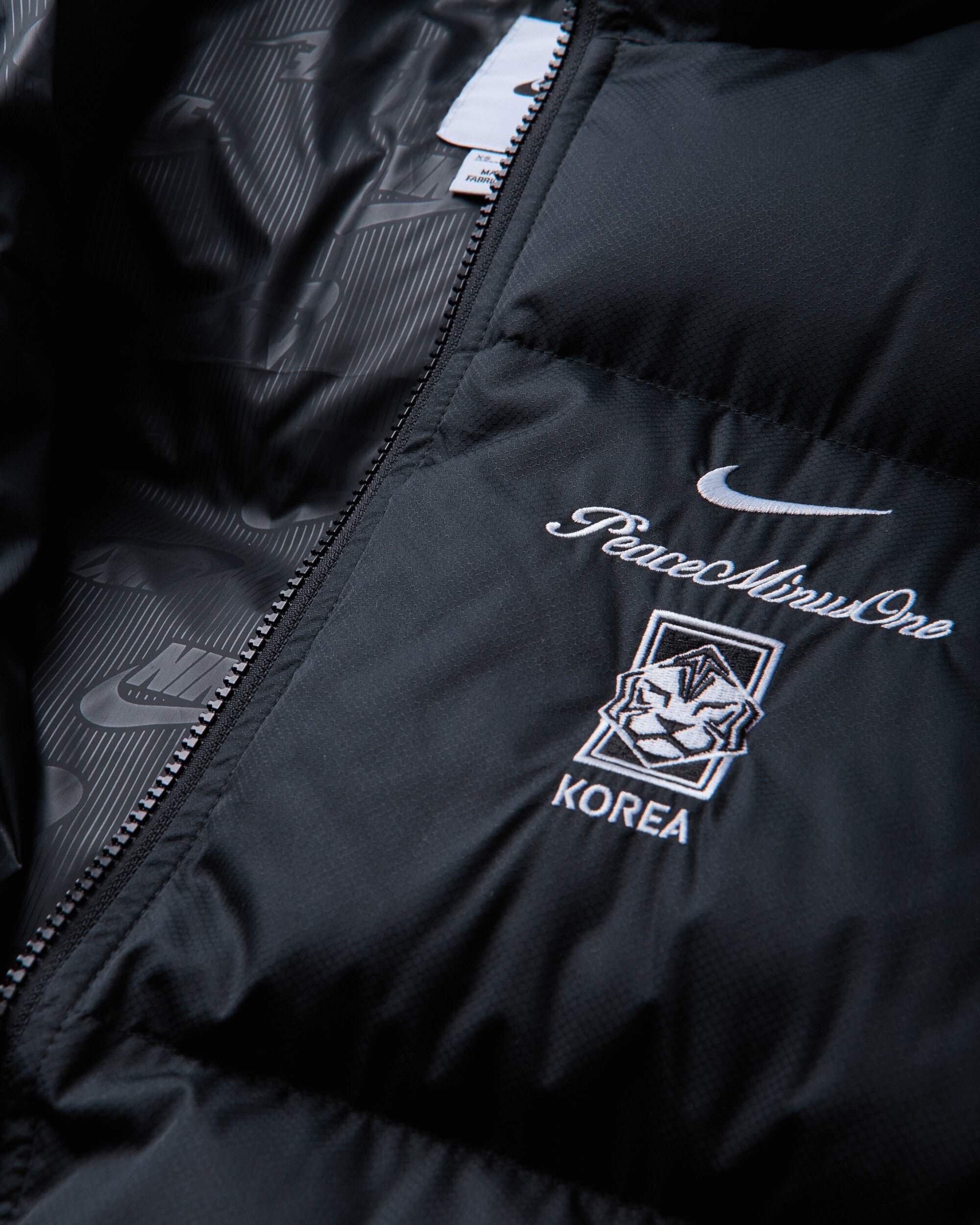 Nike Kfx M Nk Club Puffer Jkt Black/White No Sponsor Coats and Jackets Jackets IM3224-010