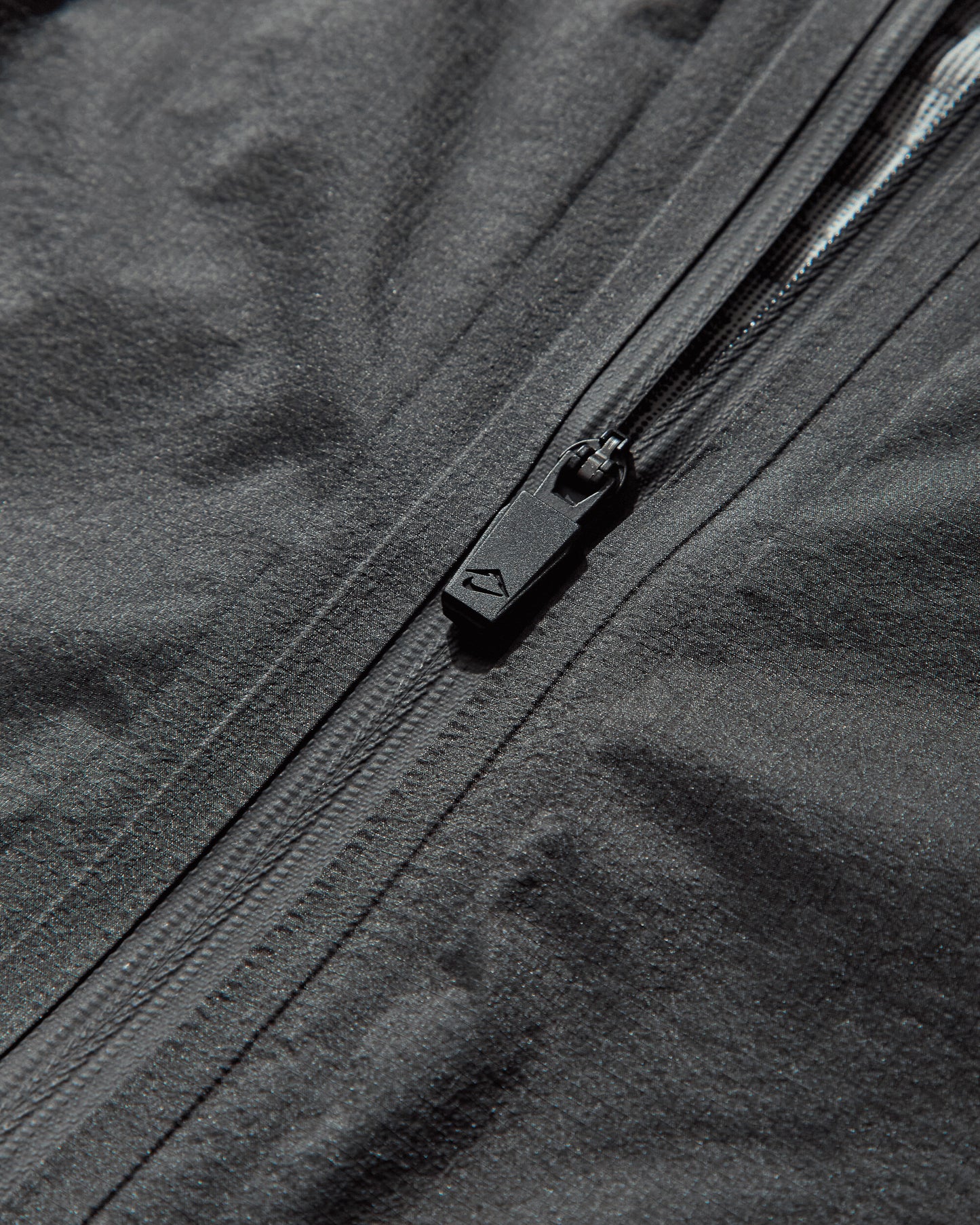 Nike M Nk Sfadv Trailwnd Wtrprf Jkt Anthracite/Summit White Coats and Jackets Jackets HV2146-060