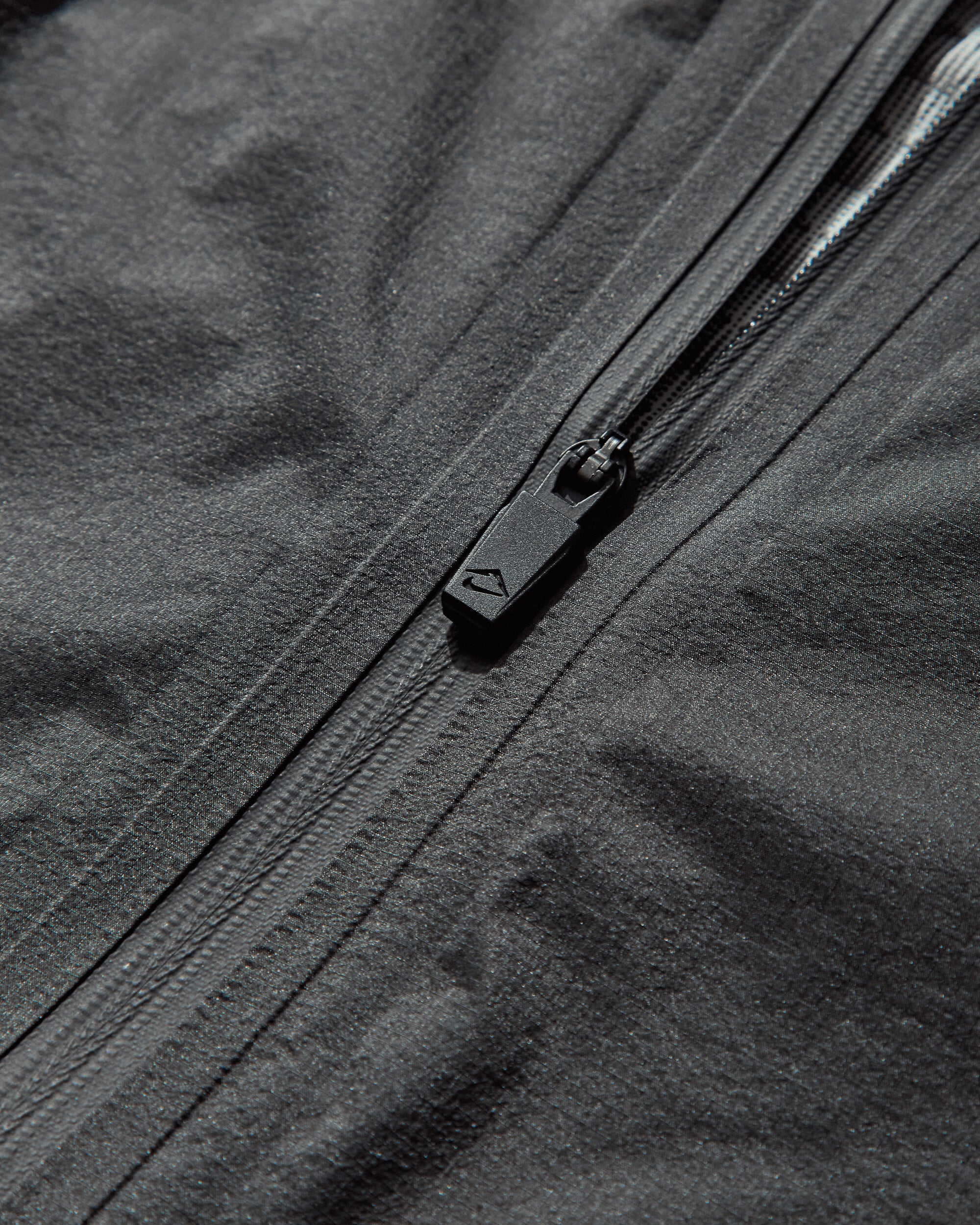 Nike M Nk Sfadv Trailwnd Wtrprf Jkt Anthracite/Summit White Coats and Jackets Jackets HV2146-060