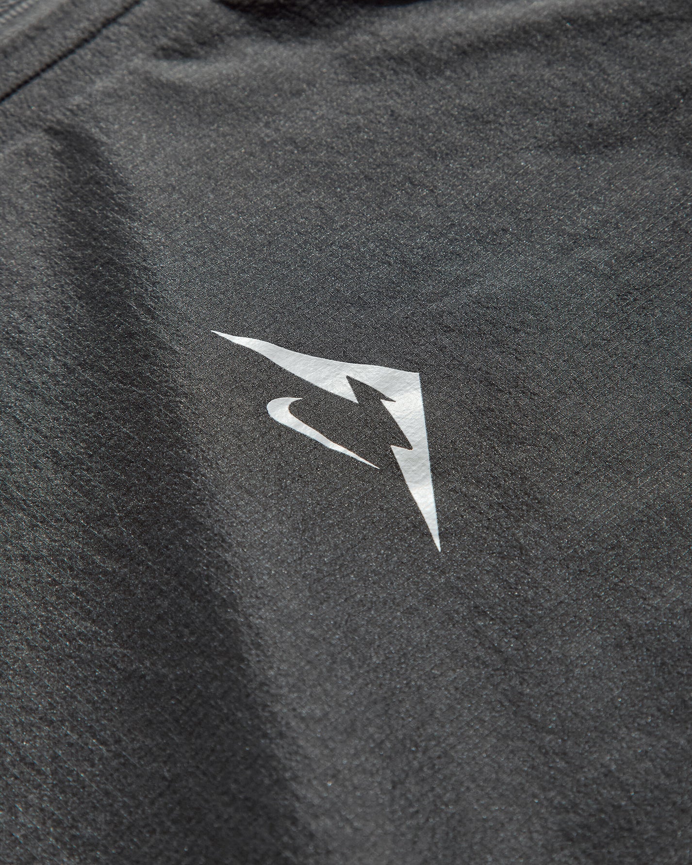 Nike M Nk Sfadv Trailwnd Wtrprf Jkt Anthracite/Summit White Coats and Jackets Jackets HV2146-060