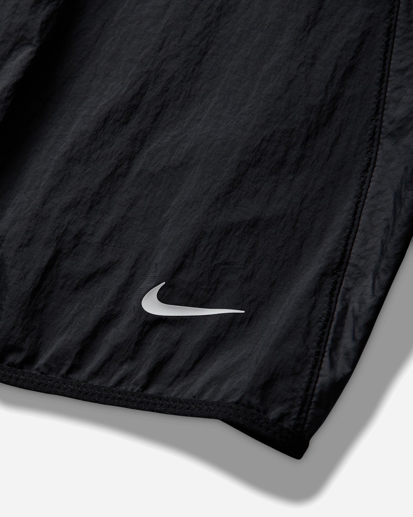 Nike Nike Acg "aireez" Men's Uv Jacket Black/Black/Summit White Coats and Jackets Jackets IF2104-010
