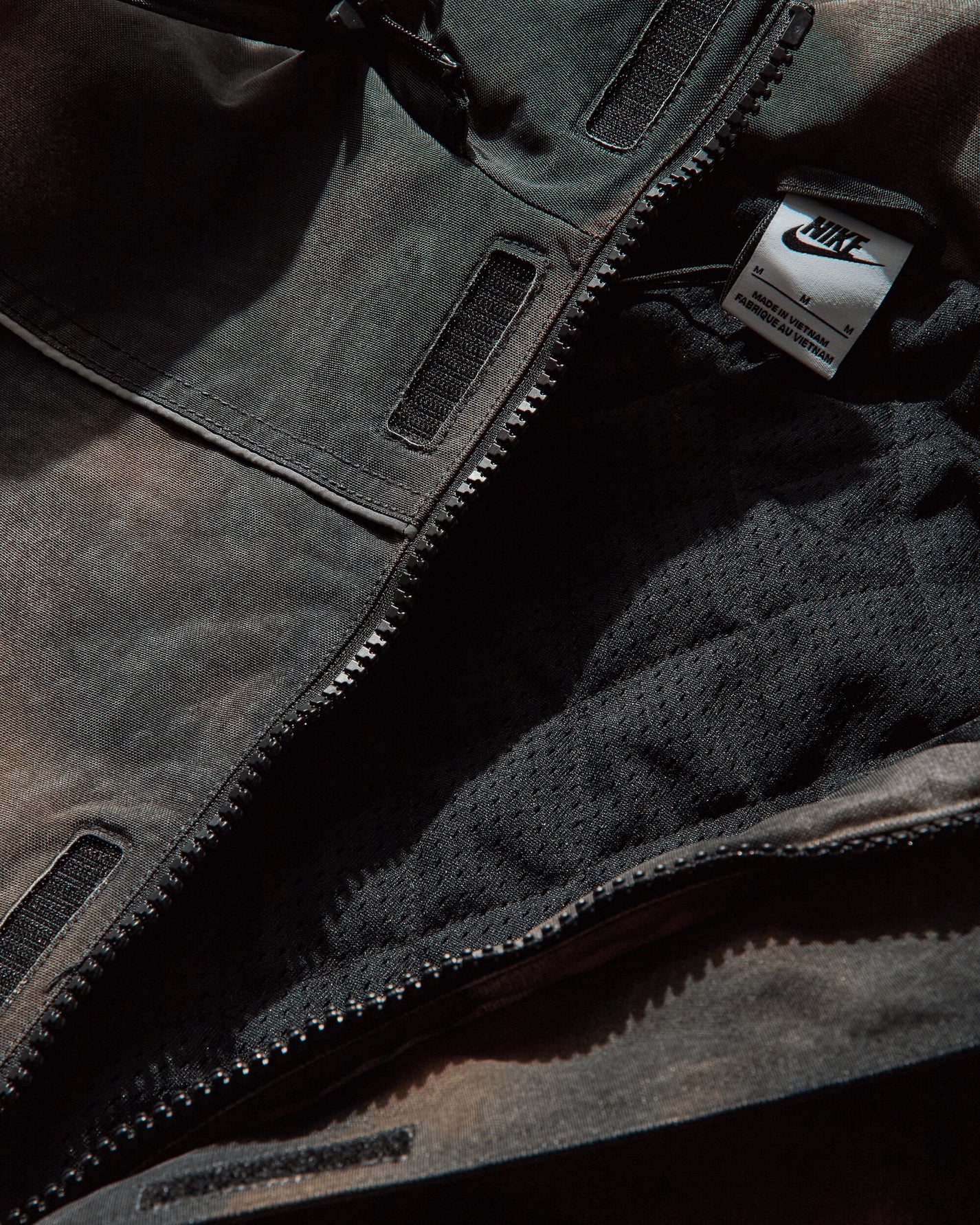 Nike U Nrg Stussy Utlty Hdjktaop Multi-Color/Medium Ash Coats and Jackets Jackets HQ8520-900